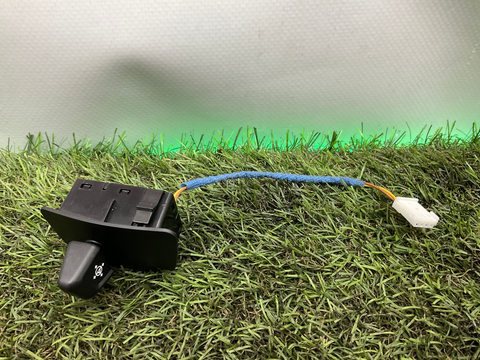 Кнопка регулировки рулевой колонки BMW M8, F91/F92/F93 2019, 1500 рублей, Москва