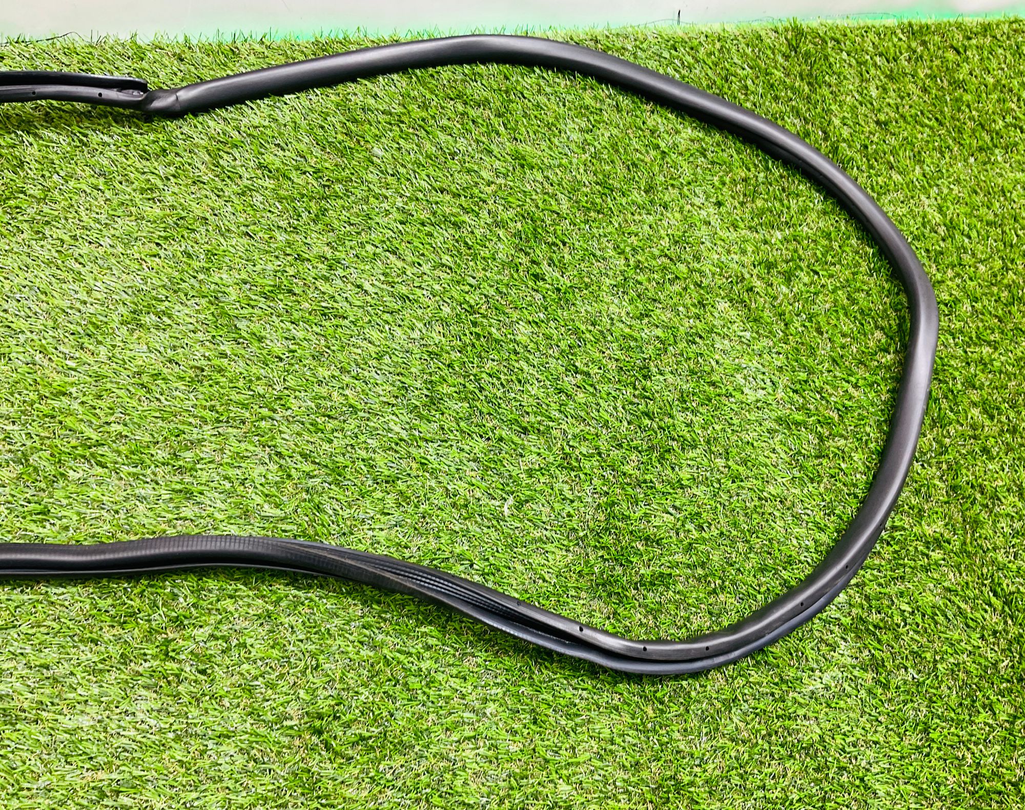 https://ycs.partsauto.market/partsauto-images/thmbs/userImages/h353NjtZg3VDP19b5HMt7LlpbQ93/part/5bc0dfde-e848-4f21-93b1-ec04ddd9ddeb_1780390321826.jpg