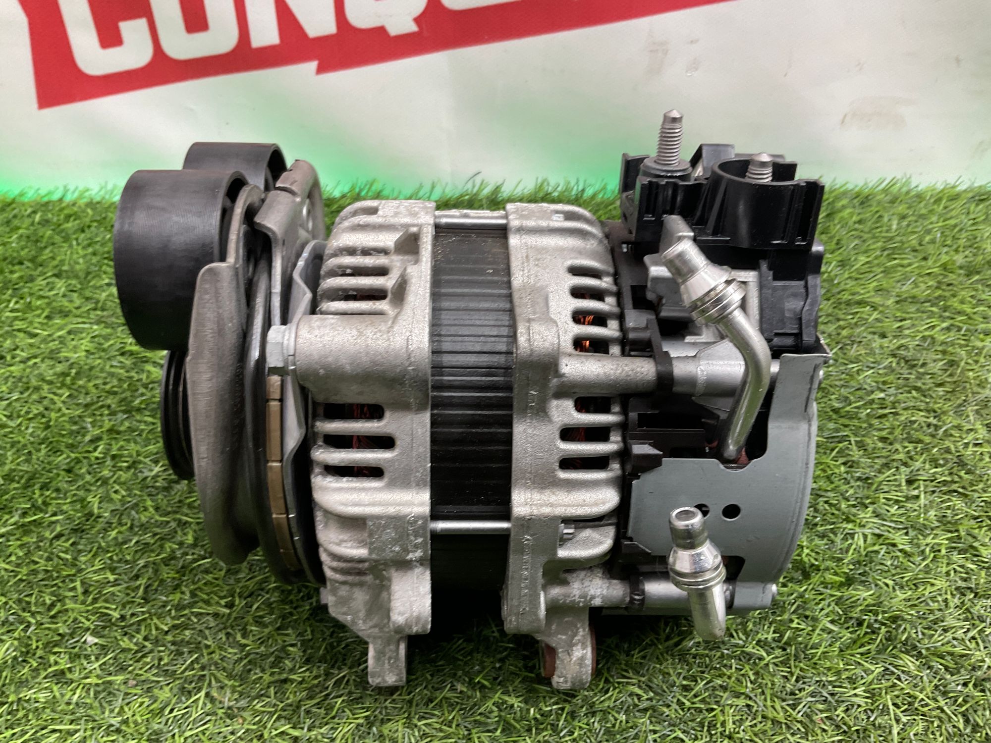 https://ycs.partsauto.market/partsauto-images/thmbs/userImages/h353NjtZg3VDP19b5HMt7LlpbQ93/part/5c3da1e2-a689-4b9a-ad37-53c6c4c85619_1744204141593.jpg