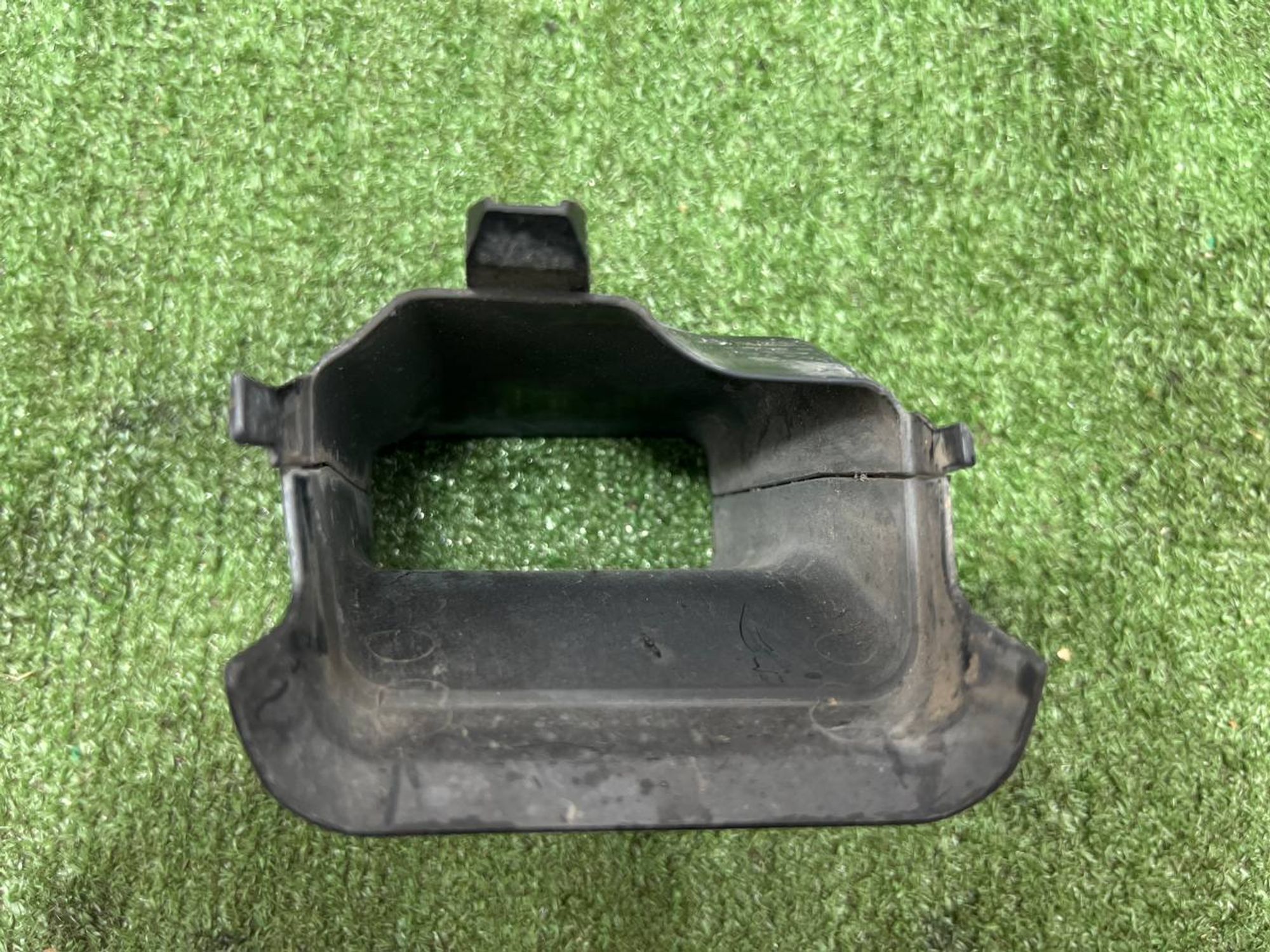 https://ycs.partsauto.market/partsauto-images/thmbs/userImages/h353NjtZg3VDP19b5HMt7LlpbQ93/part/5c5d5f81-5535-4cd0-961e-69962e2a20eb_1730973273455.jpg