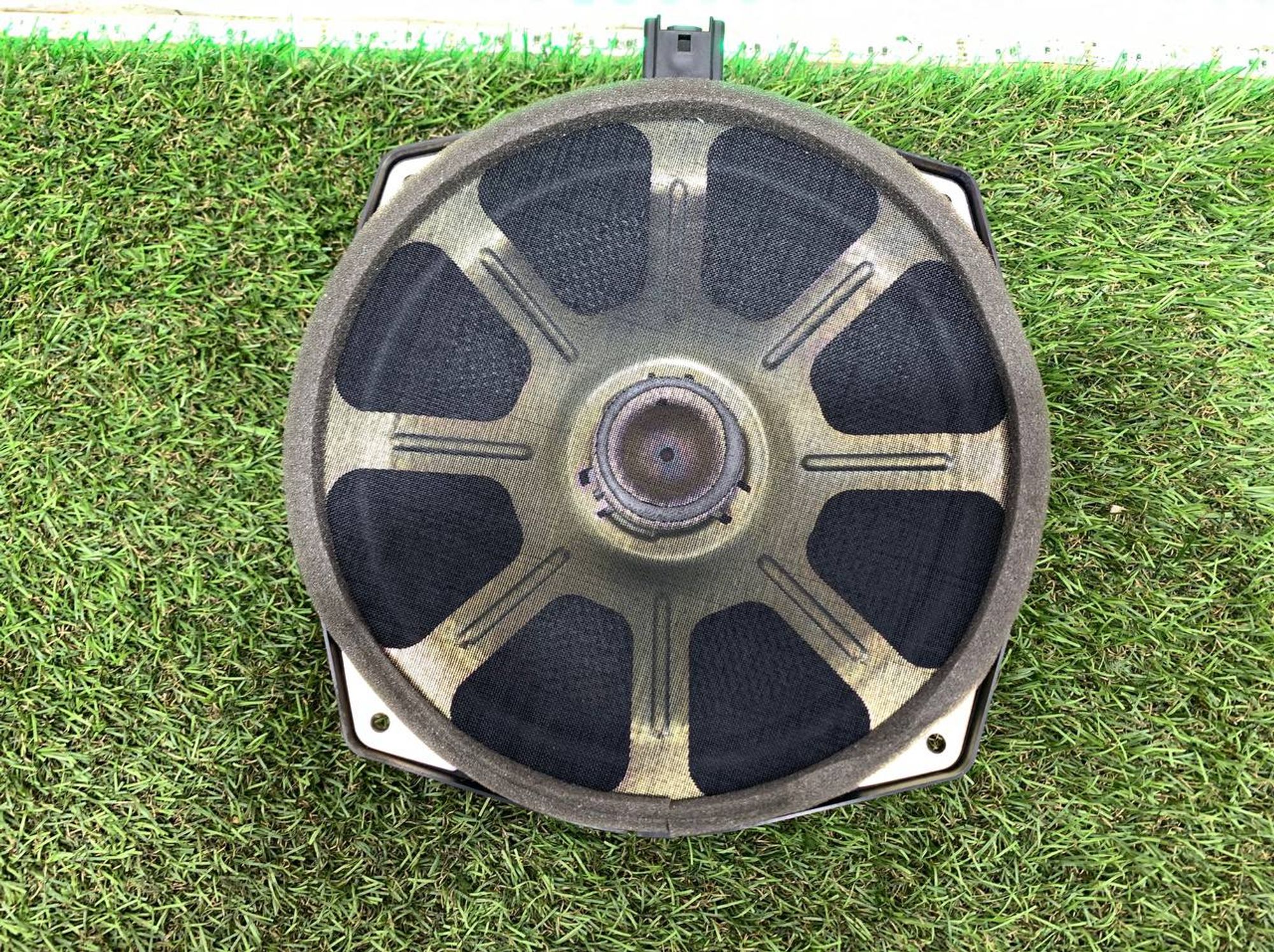 https://ycs.partsauto.market/partsauto-images/thmbs/userImages/h353NjtZg3VDP19b5HMt7LlpbQ93/part/5d2be511-9c3b-4e00-b9e9-73a32bba2fd7_1714721743586.jpg
