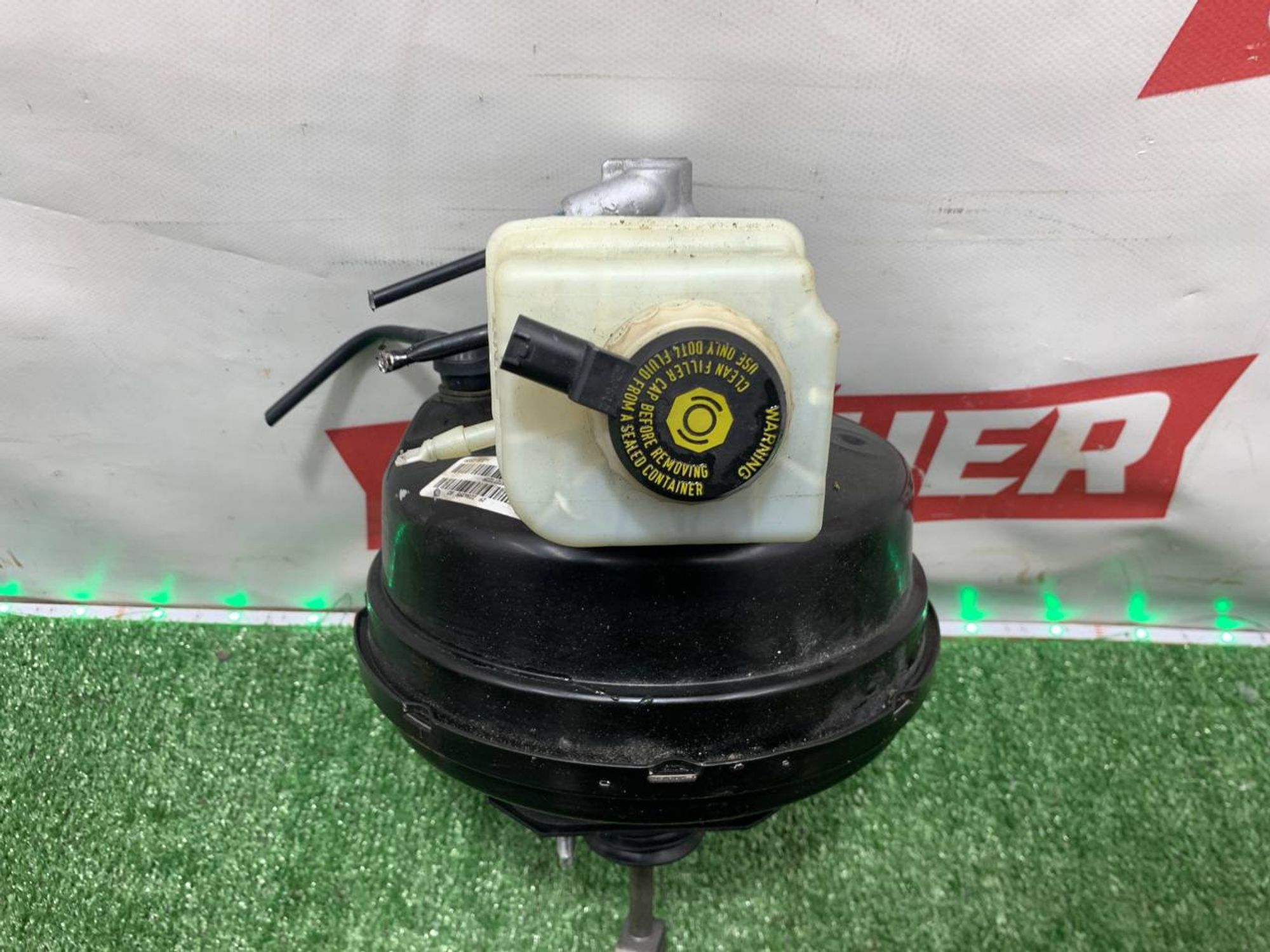 https://ycs.partsauto.market/partsauto-images/thmbs/userImages/h353NjtZg3VDP19b5HMt7LlpbQ93/part/5d385b0a-b61c-4767-9417-d1f9633c42da_1729783783901.jpg