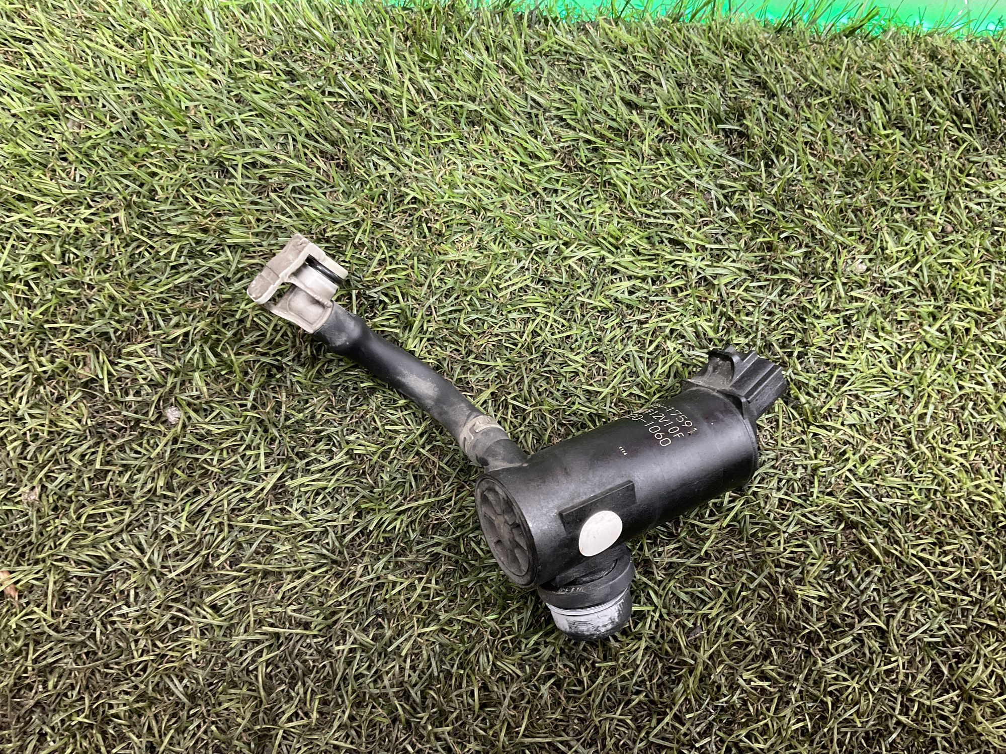 Мотор омывателя  Toyota Land Cruiser 300 (2021—2023) 2022, 3000 рублей, Москва