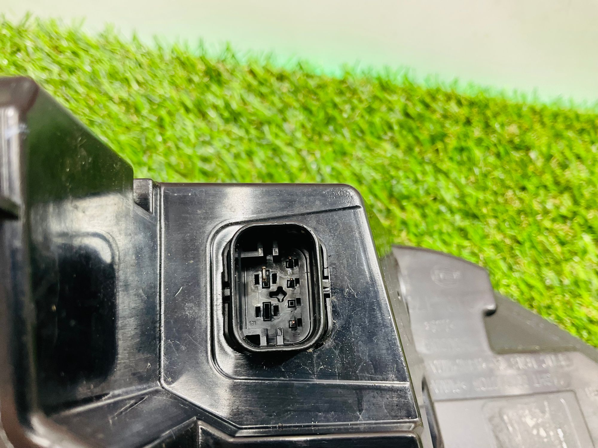 https://ycs.partsauto.market/partsauto-images/thmbs/userImages/h353NjtZg3VDP19b5HMt7LlpbQ93/part/5dfc5faf-0776-4cc5-87b2-f72ab417a942_1781534114324.jpg