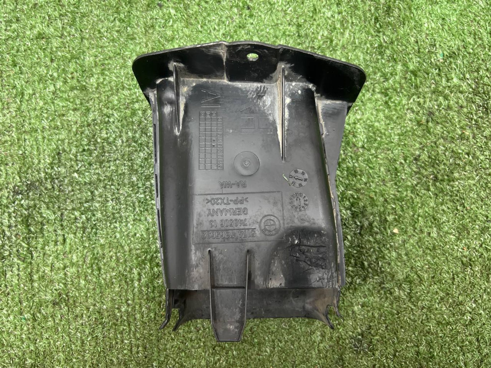 https://ycs.partsauto.market/partsauto-images/thmbs/userImages/h353NjtZg3VDP19b5HMt7LlpbQ93/part/5e1ea947-4ade-4e62-9a6c-5b445047fac6_1730973273407.jpg