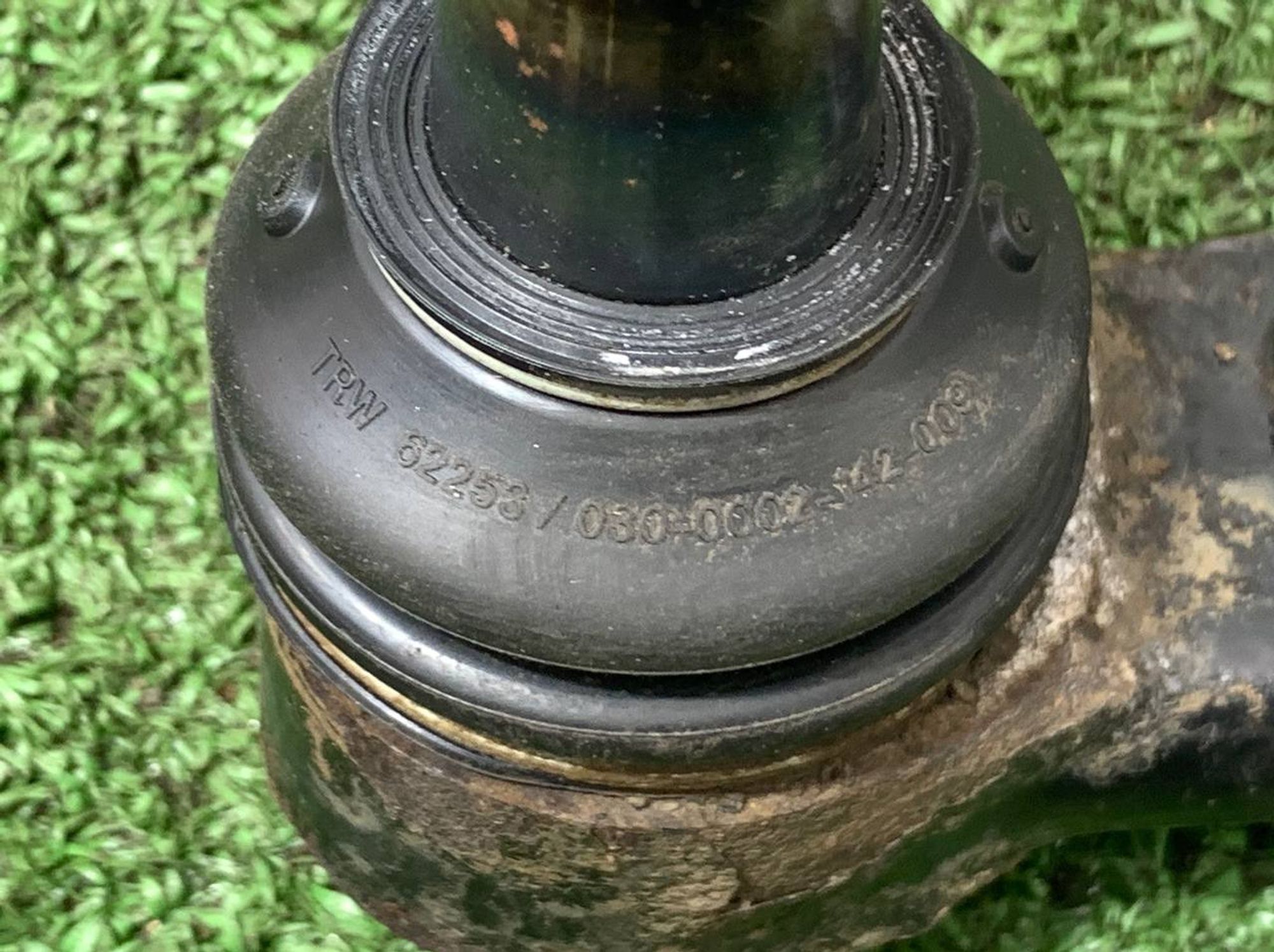 https://ycs.partsauto.market/partsauto-images/thmbs/userImages/h353NjtZg3VDP19b5HMt7LlpbQ93/part/5e222758-54a2-439e-937d-dc7cace38628_1727696822516.jpg