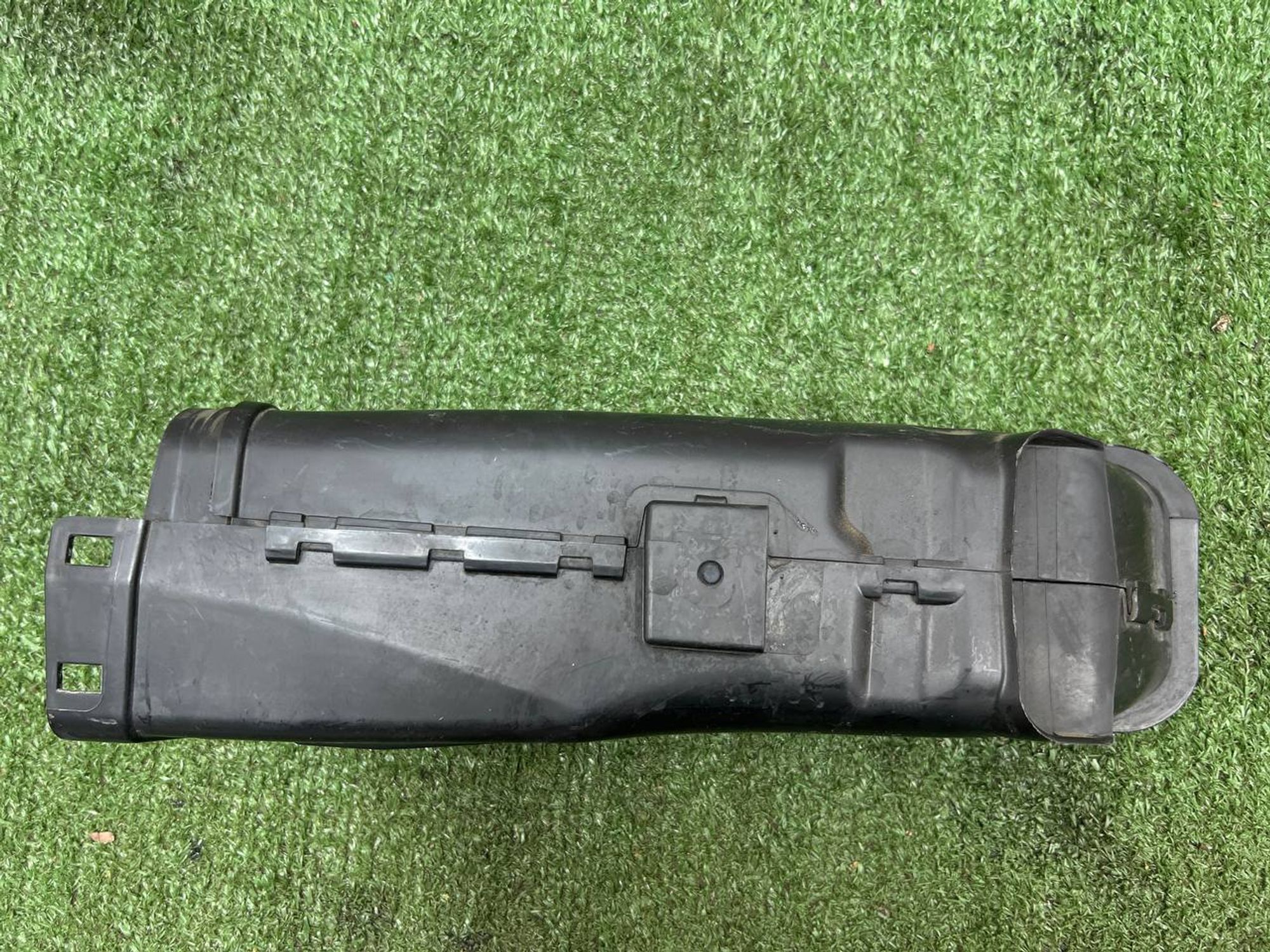 https://ycs.partsauto.market/partsauto-images/thmbs/userImages/h353NjtZg3VDP19b5HMt7LlpbQ93/part/5edb1659-268f-49bc-b884-09cf1809c9a5_1730896420349.jpg