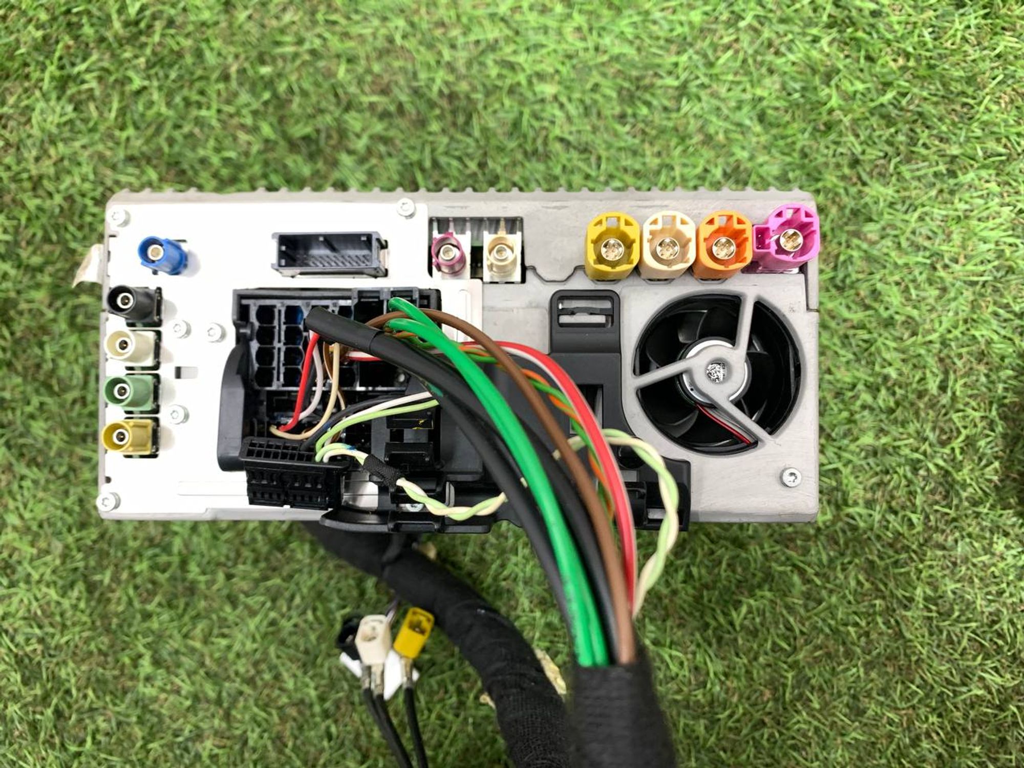 https://ycs.partsauto.market/partsauto-images/thmbs/userImages/h353NjtZg3VDP19b5HMt7LlpbQ93/part/5f23f563-8ba6-48b3-a621-784cced315f1_1715092066147.jpg