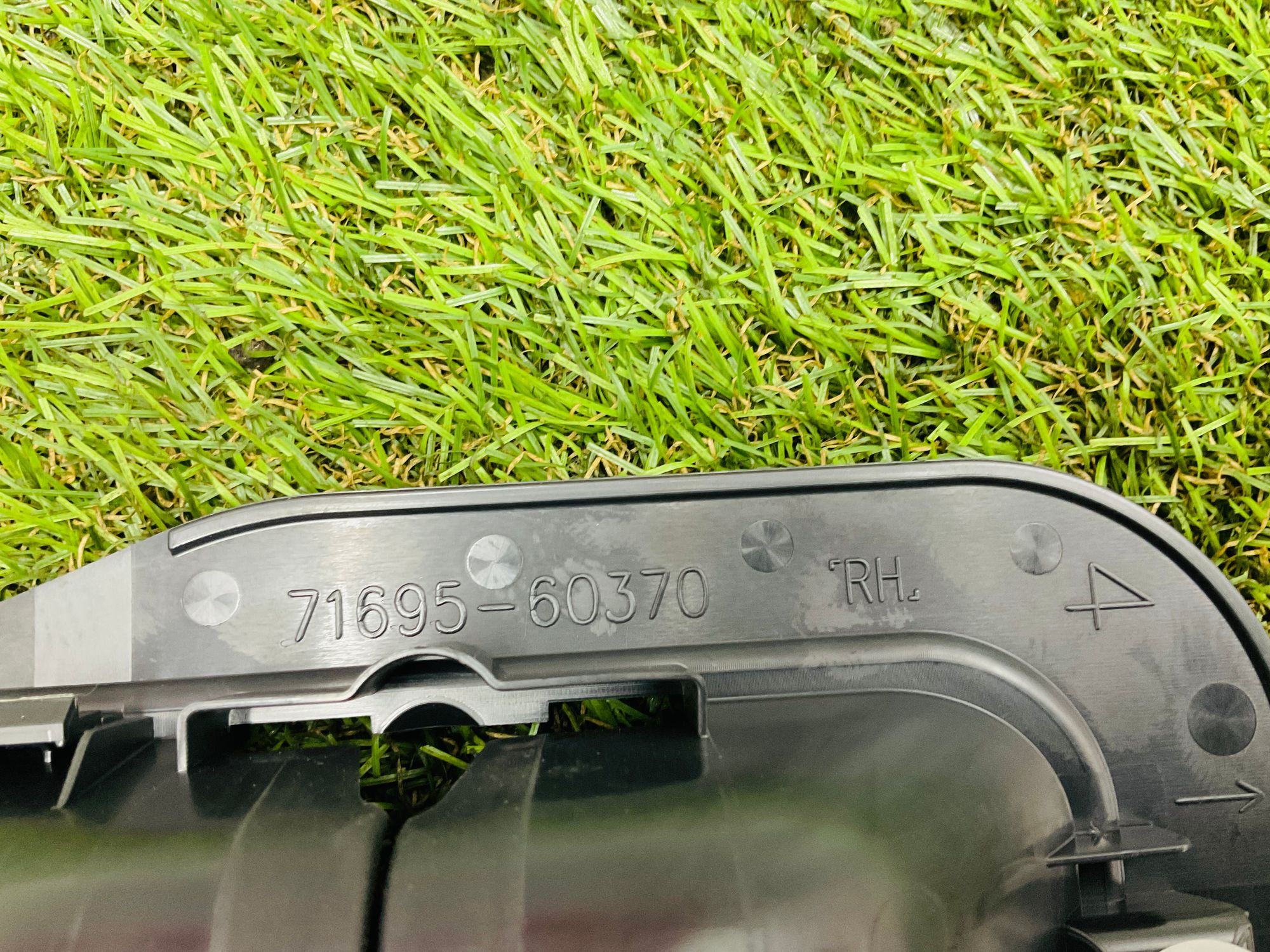 https://ycs.partsauto.market/partsauto-images/thmbs/userImages/h353NjtZg3VDP19b5HMt7LlpbQ93/part/5f46c3e0-0351-471c-bf6a-3449211808bc_1780057854281.jpg