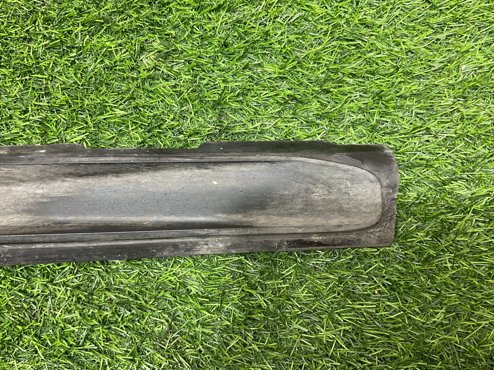 https://ycs.partsauto.market/partsauto-images/thmbs/userImages/h353NjtZg3VDP19b5HMt7LlpbQ93/part/5fada7d9-22ee-41f6-a8c1-918161f9b940_1735137500736.jpg