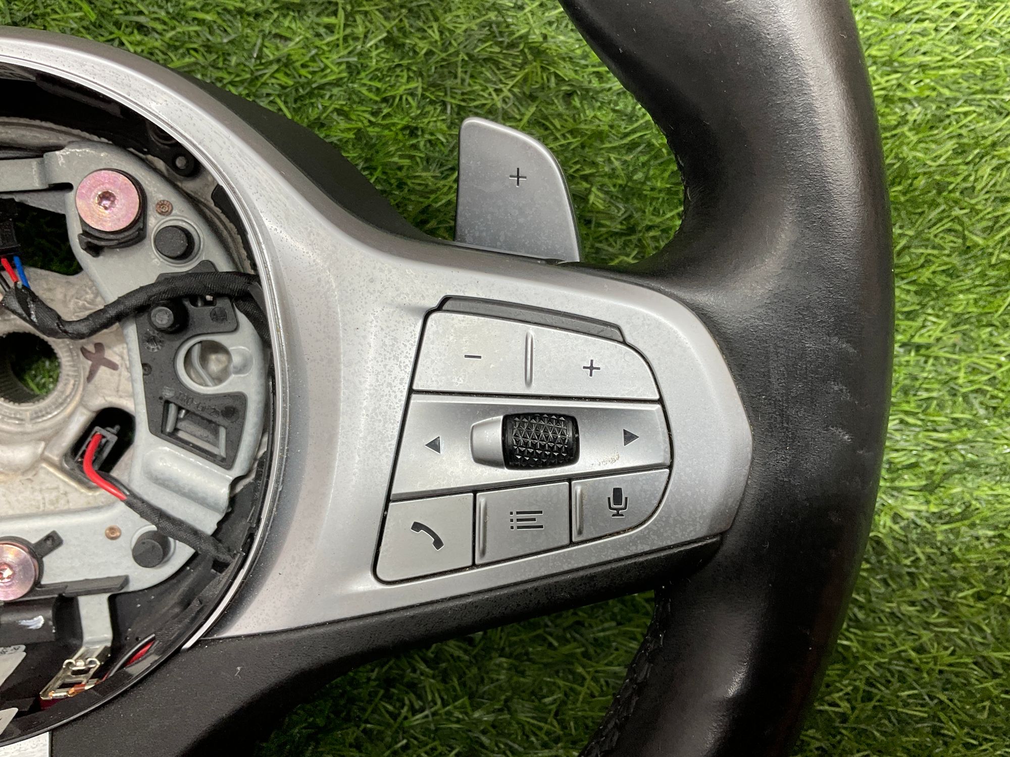 https://ycs.partsauto.market/partsauto-images/thmbs/userImages/h353NjtZg3VDP19b5HMt7LlpbQ93/part/60424a08-a08c-4078-8cca-fca261f41089_1735128776881.jpg