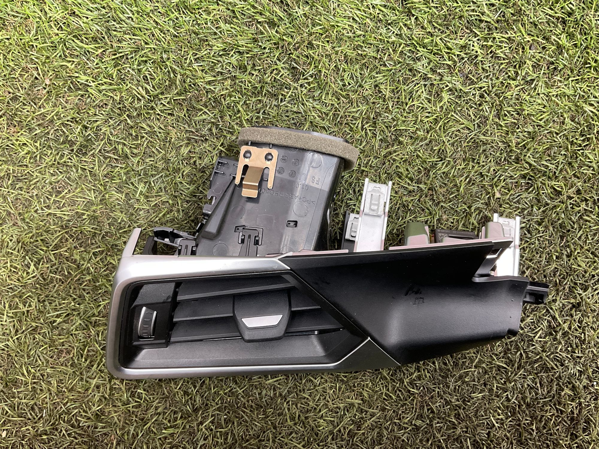 Дефлектор торпеды левый BMW M3, G80 2023, 3000 рублей, Москва