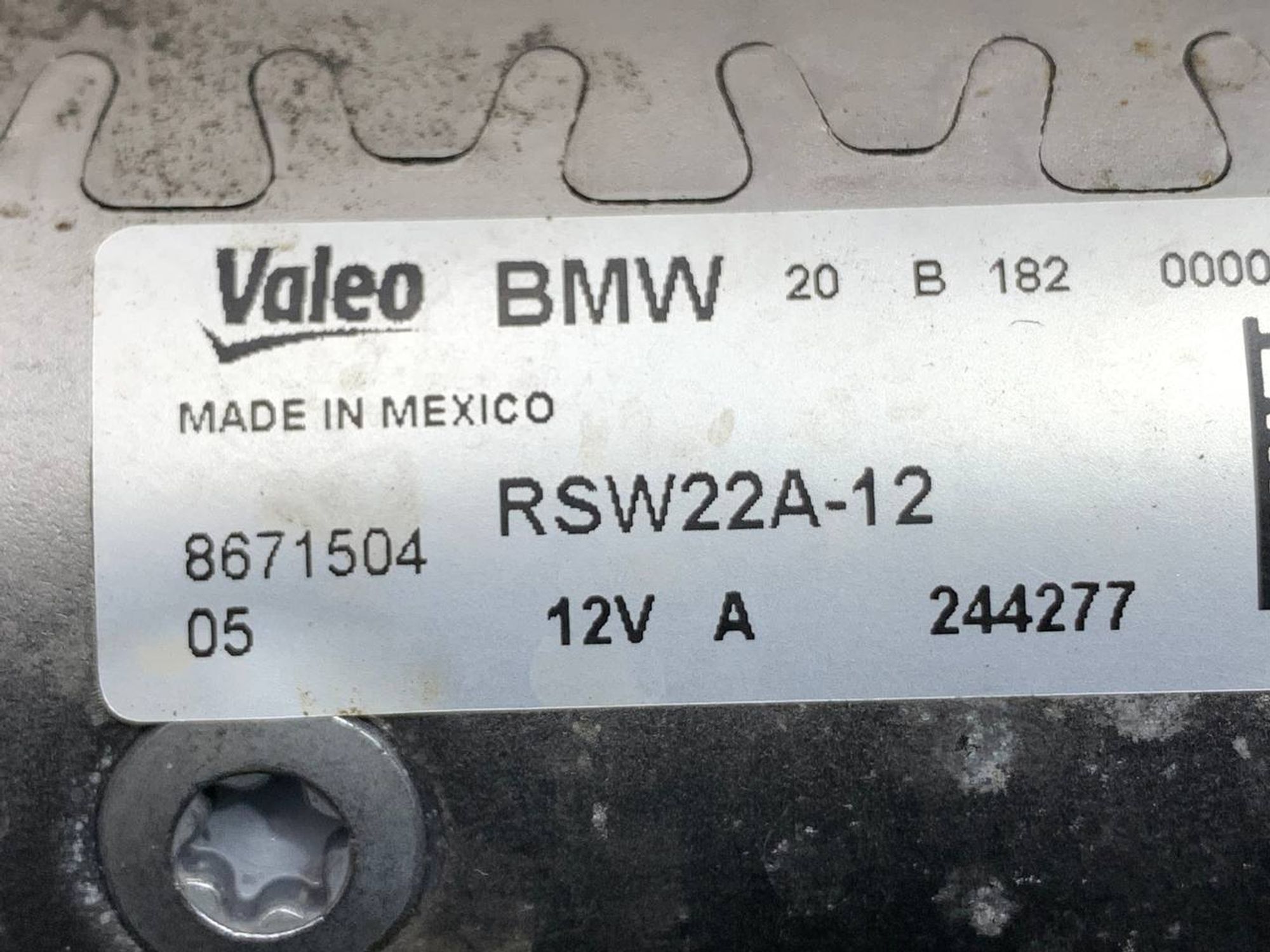 https://ycs.partsauto.market/partsauto-images/thmbs/userImages/h353NjtZg3VDP19b5HMt7LlpbQ93/part/6071c1cd-695a-41f9-8c17-8e482b0bb7a1_1708674159984.jpg