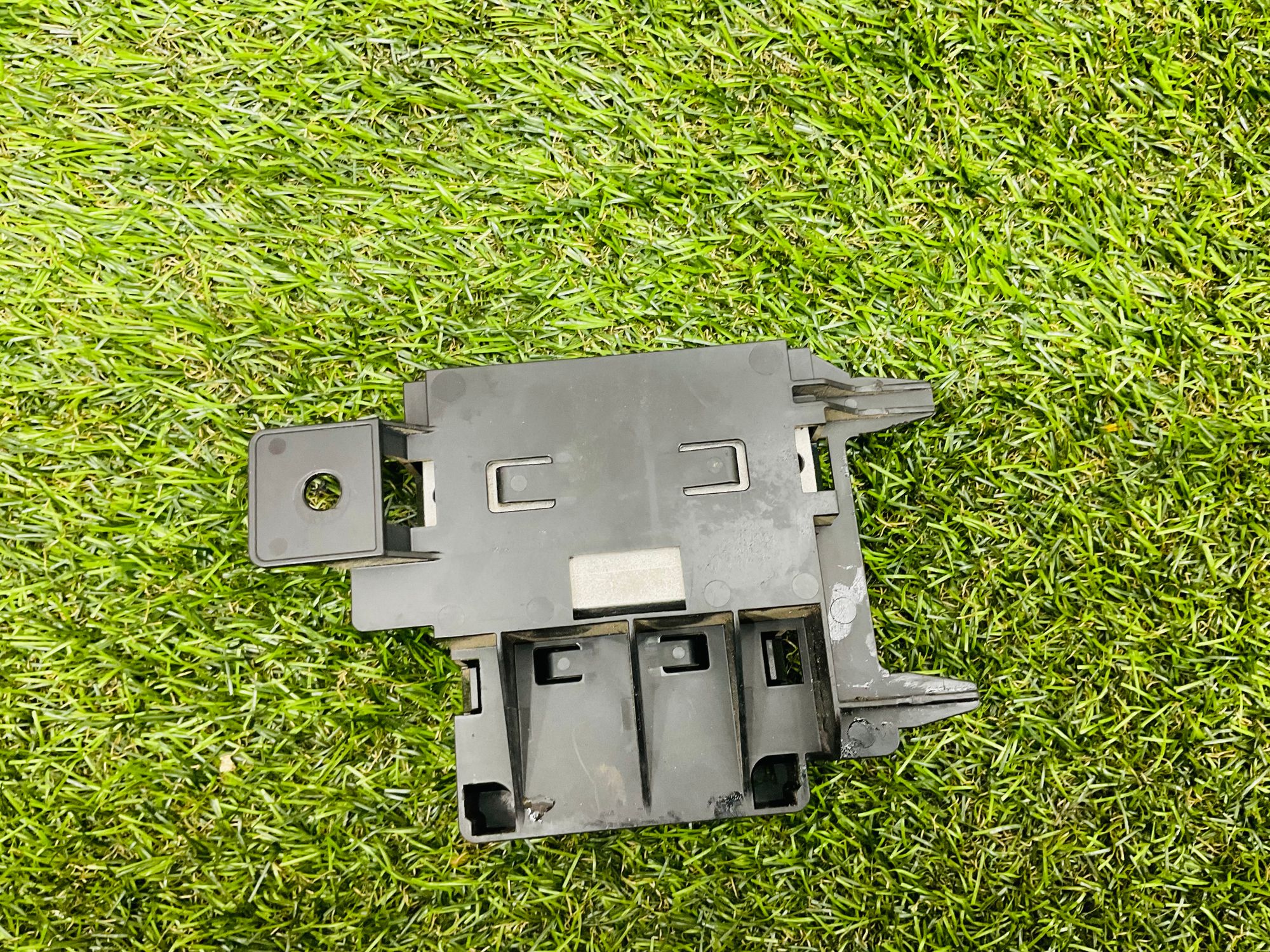 https://ycs.partsauto.market/partsauto-images/thmbs/userImages/h353NjtZg3VDP19b5HMt7LlpbQ93/part/6083ba73-54cc-42e7-a596-2f65f9a3d50d_1786023294339.jpg