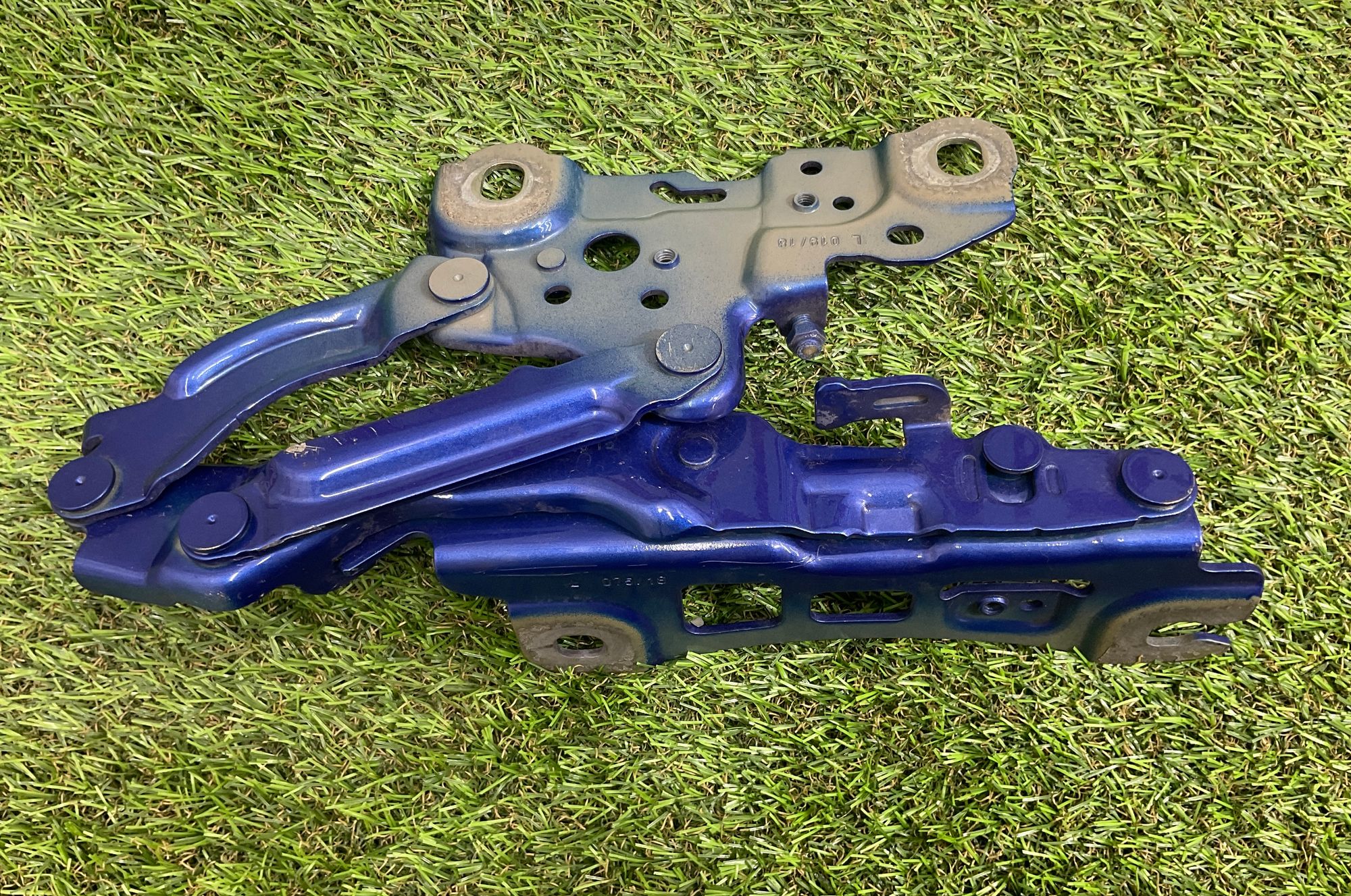 https://ycs.partsauto.market/partsauto-images/thmbs/userImages/h353NjtZg3VDP19b5HMt7LlpbQ93/part/60a01c75-1a10-4986-bfbc-e618492b2ee6_1746697043424.jpg