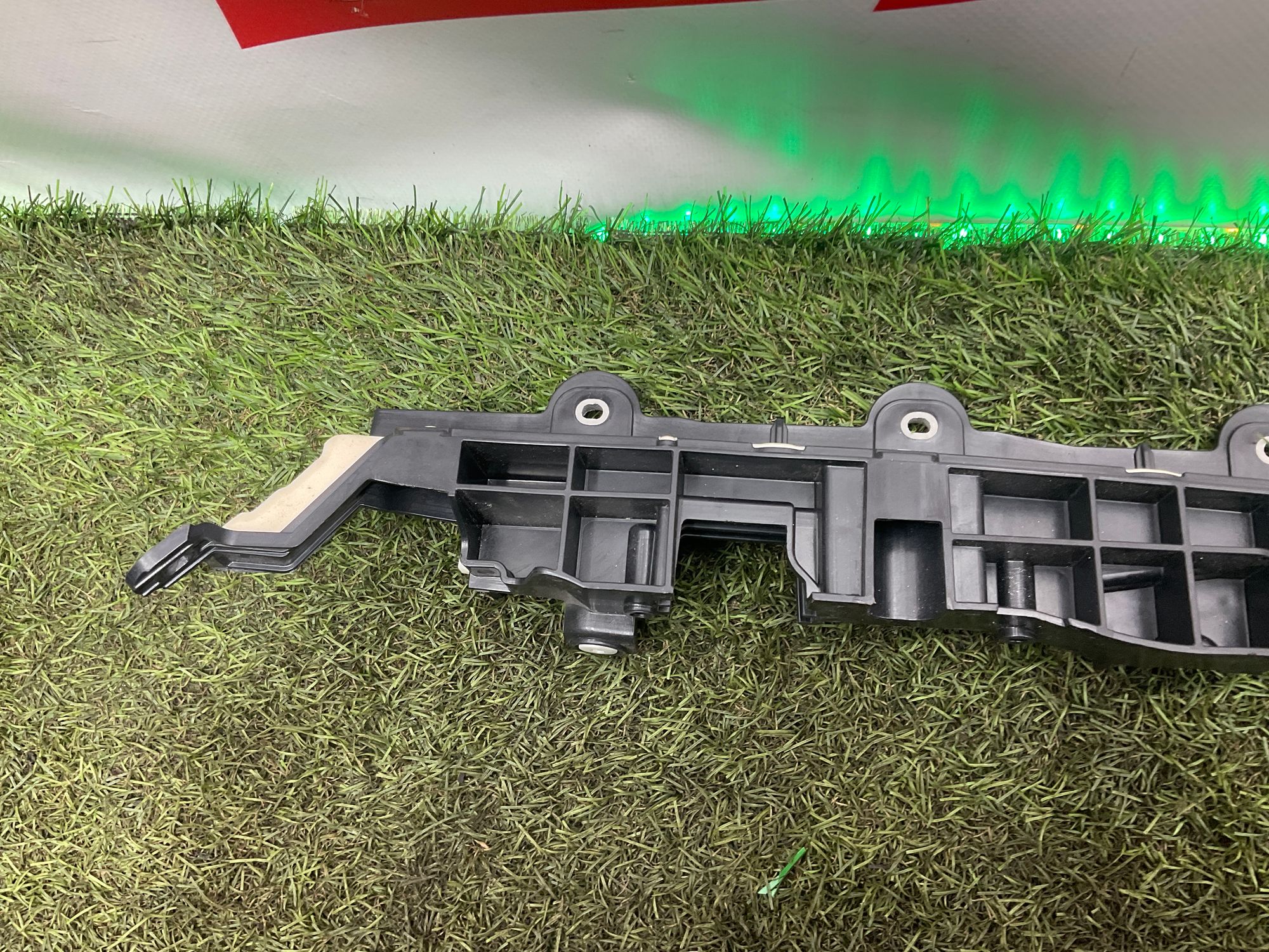 Кронштейн шумоизоляции моторного отсека левый BMW M3, G80 2023, 2000 рублей, Москва