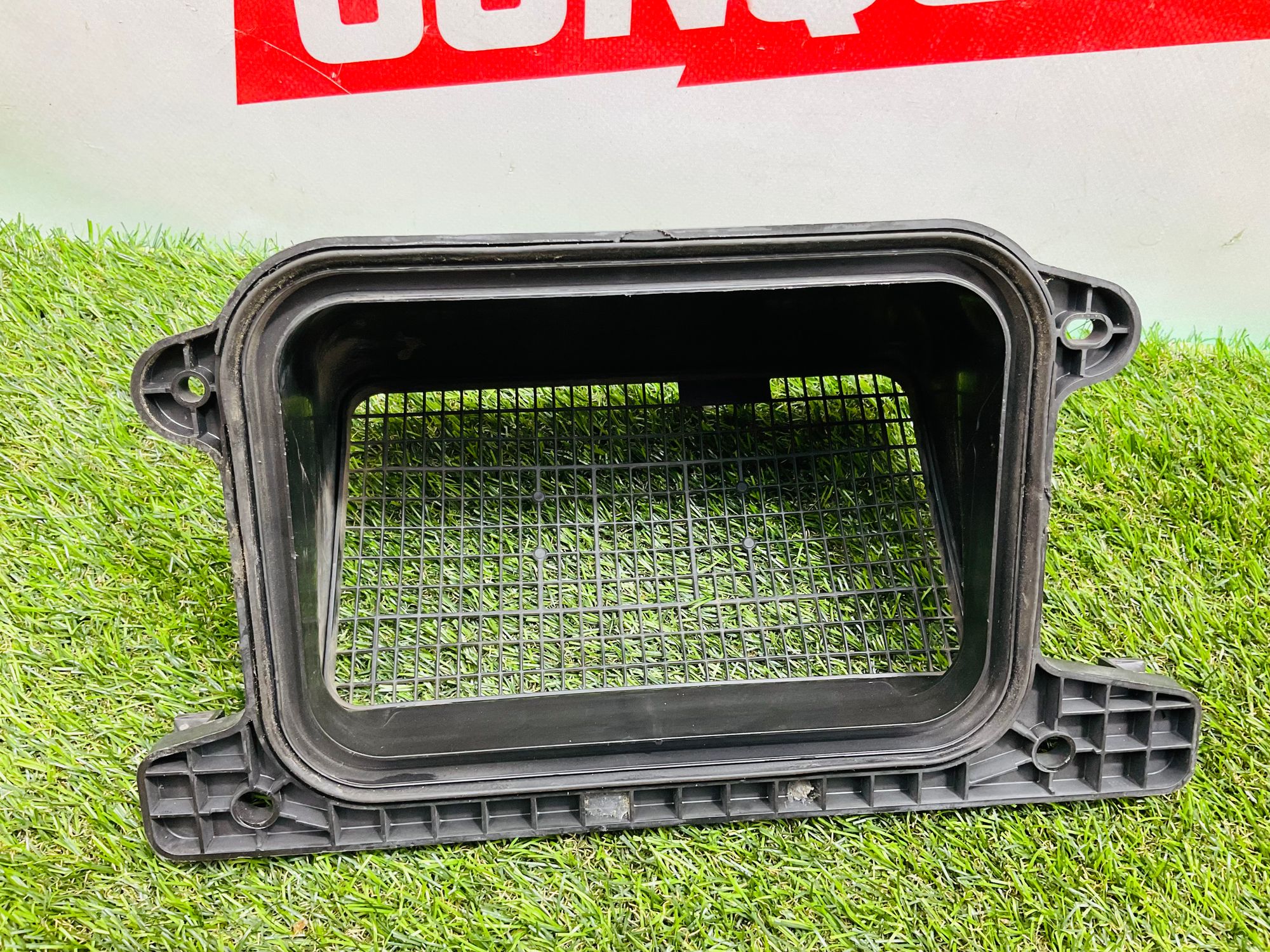 https://ycs.partsauto.market/partsauto-images/thmbs/userImages/h353NjtZg3VDP19b5HMt7LlpbQ93/part/61041e46-551b-4ebe-a36f-a81620d0a4f4_1785574441572.jpg