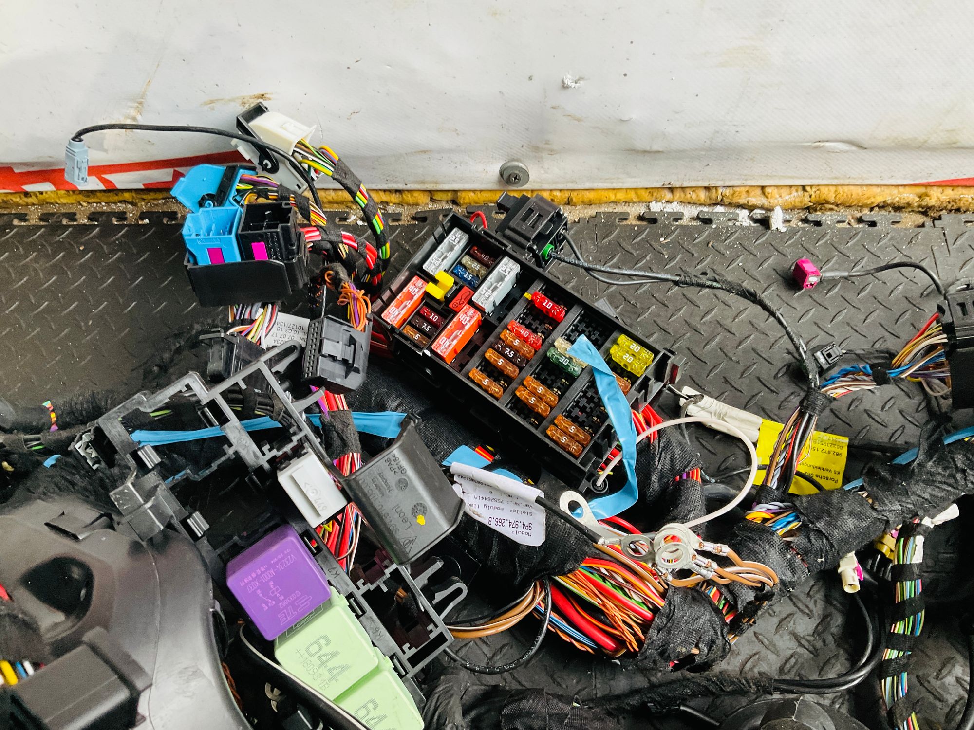 Проводка двигателя Porsche 911 GT3 991 Рестайлинг 2018, 100000 рублей, Москва