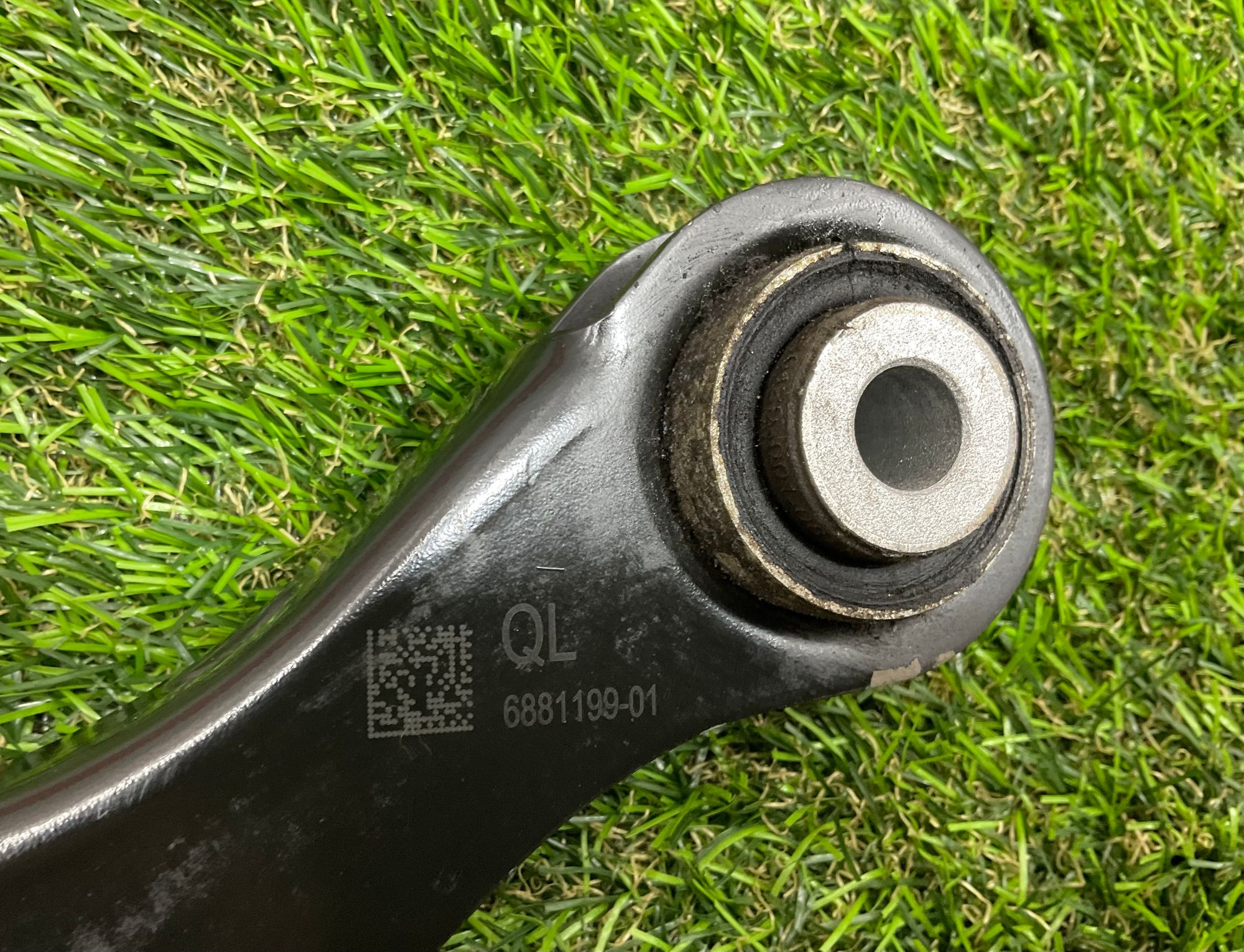 https://ycs.partsauto.market/partsauto-images/thmbs/userImages/h353NjtZg3VDP19b5HMt7LlpbQ93/part/614149e5-1b27-4ae7-90fa-e0761d204e16_1781613661071.jpg