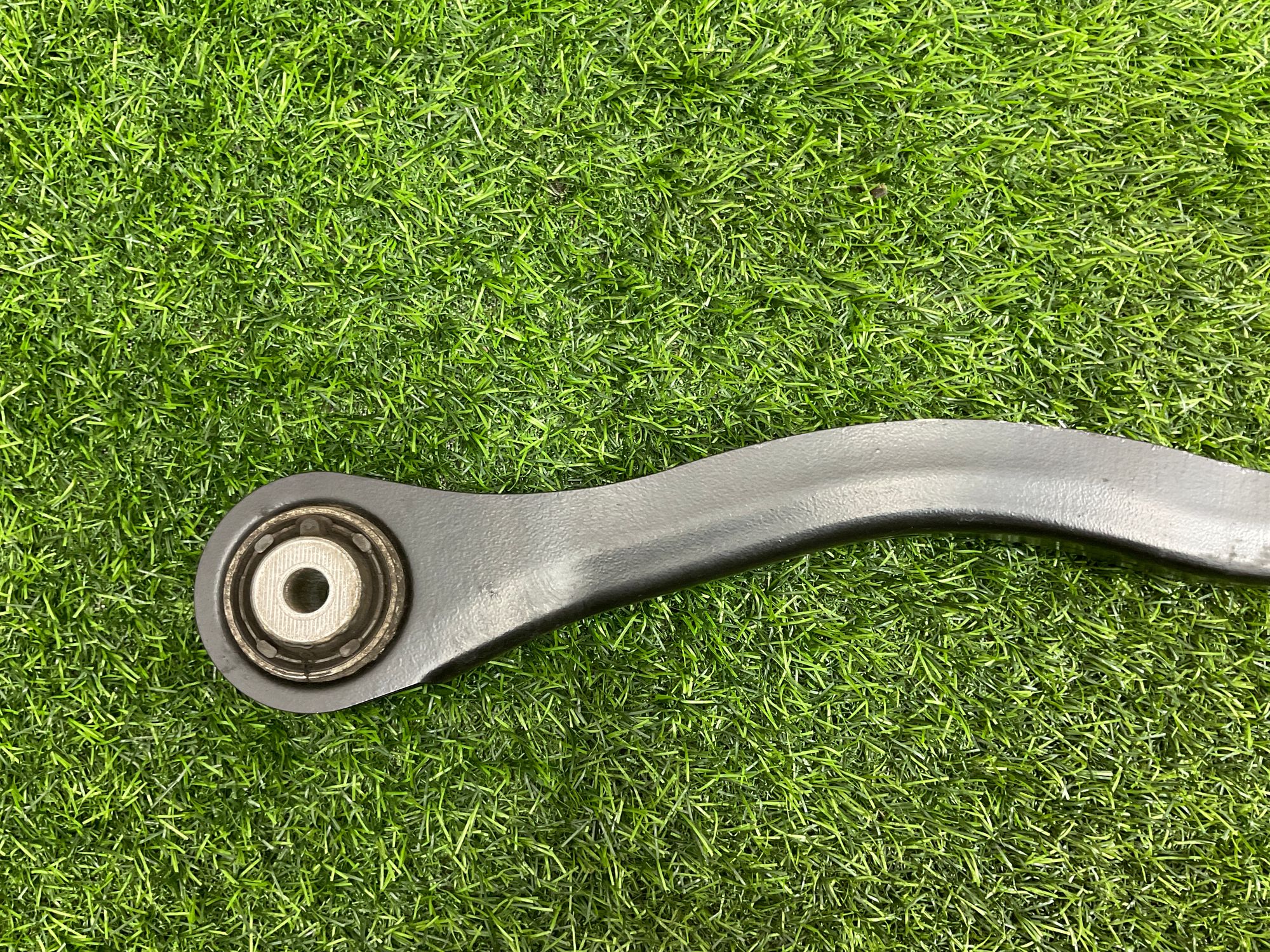 https://ycs.partsauto.market/partsauto-images/thmbs/userImages/h353NjtZg3VDP19b5HMt7LlpbQ93/part/614aa31d-e11c-4f2d-a79e-993062a934b9_1743514168960.jpg