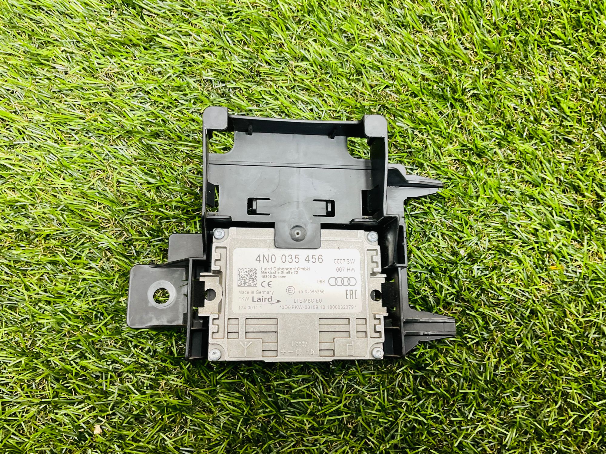 https://ycs.partsauto.market/partsauto-images/thmbs/userImages/h353NjtZg3VDP19b5HMt7LlpbQ93/part/6174e244-3336-4b4b-a318-ac54489da750_1786023291254.jpg