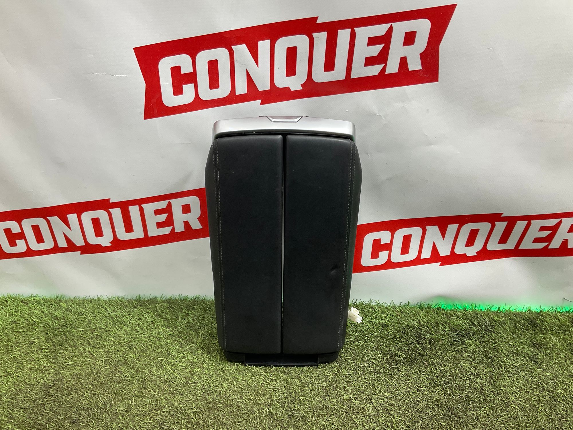 Подлокотник центральный BMW M8 F91/F92/F93 2019, 5000 рублей, Москва