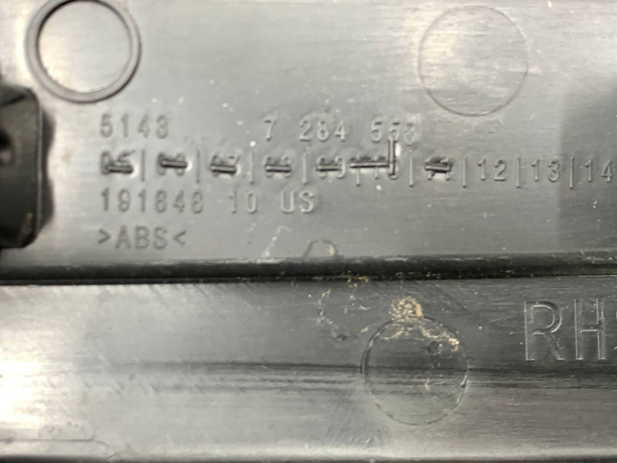 https://ycs.partsauto.market/partsauto-images/thmbs/userImages/h353NjtZg3VDP19b5HMt7LlpbQ93/part/61b4d5ee-10af-4d3e-a7a6-2afa8b5ce2f9_1727265168263.jpg