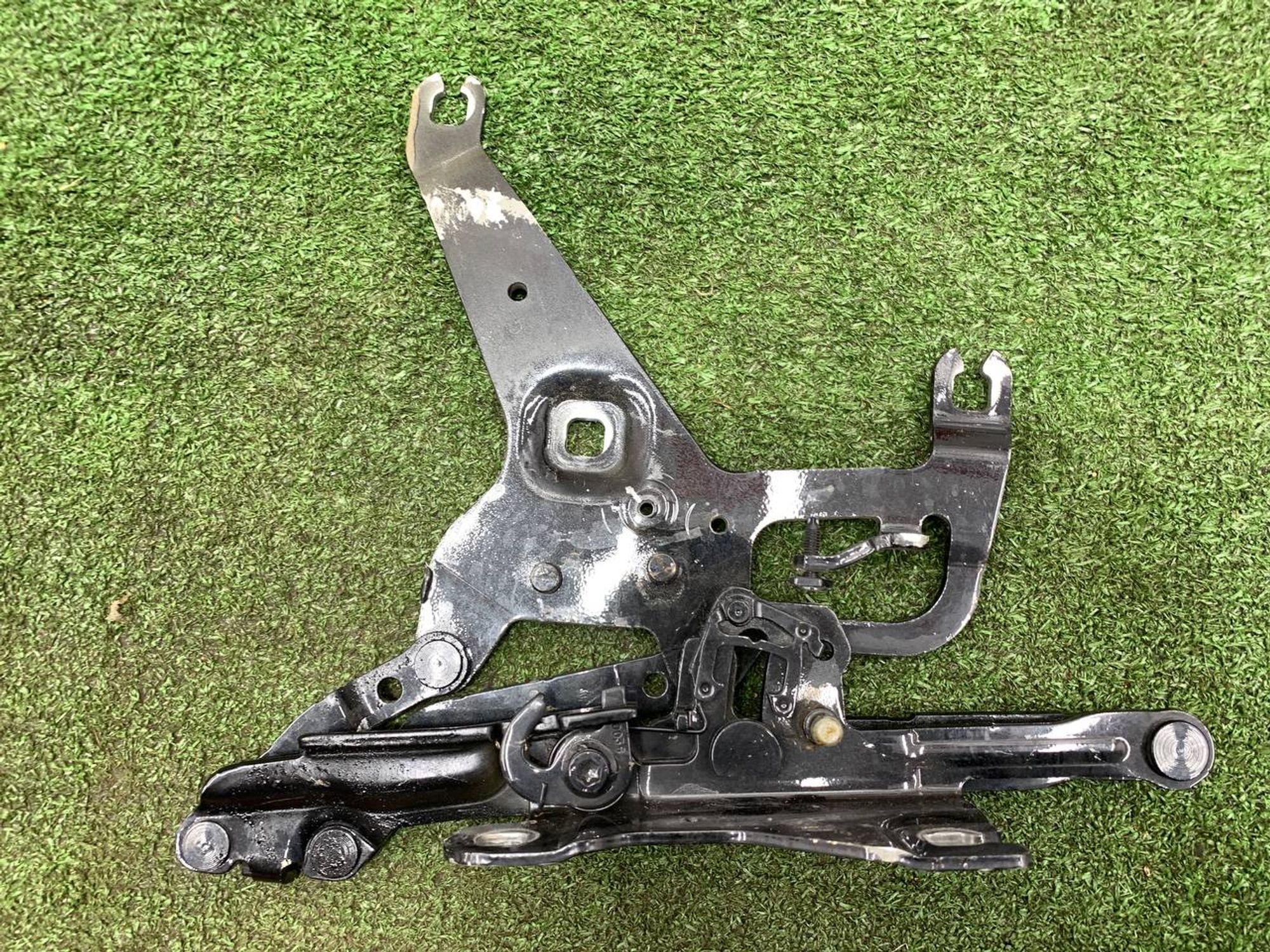 https://ycs.partsauto.market/partsauto-images/thmbs/userImages/h353NjtZg3VDP19b5HMt7LlpbQ93/part/62219e0e-ae71-4a6a-9958-a069744f78c2_1727271406135.jpg