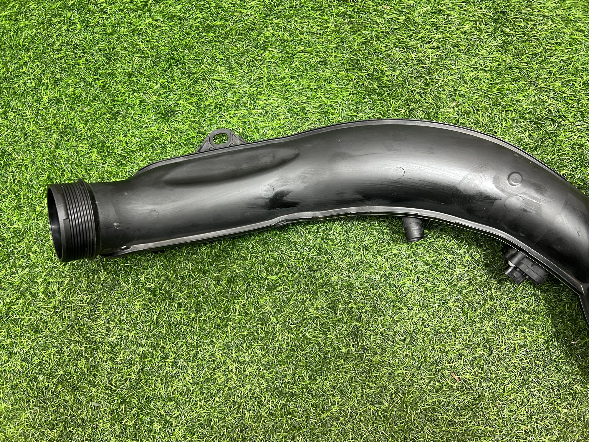 https://ycs.partsauto.market/partsauto-images/thmbs/userImages/h353NjtZg3VDP19b5HMt7LlpbQ93/part/62367c36-30b8-4852-959b-8657bf24c63e_1736150870110.jpg