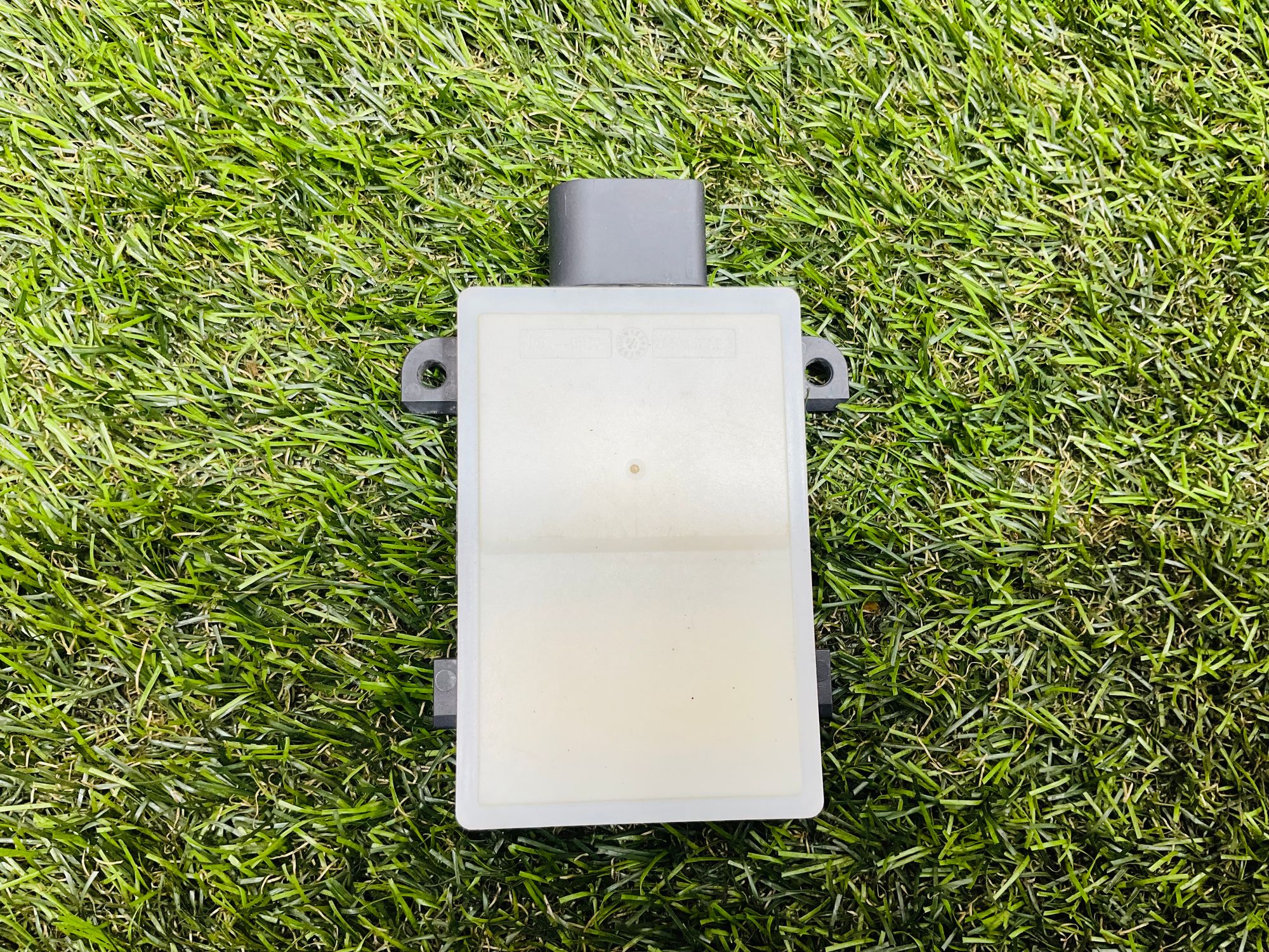 https://ycs.partsauto.market/partsauto-images/thmbs/userImages/h353NjtZg3VDP19b5HMt7LlpbQ93/part/6275592f-d749-49dc-a604-cd9d5550453d_1787323243160.jpg
