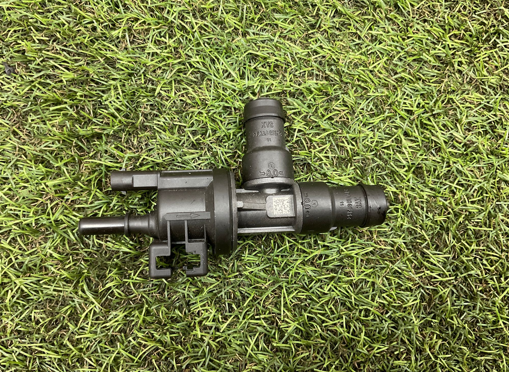 Клапан вентиляции топливного бака B58 новый оригинал, 7500 рублей, Москва