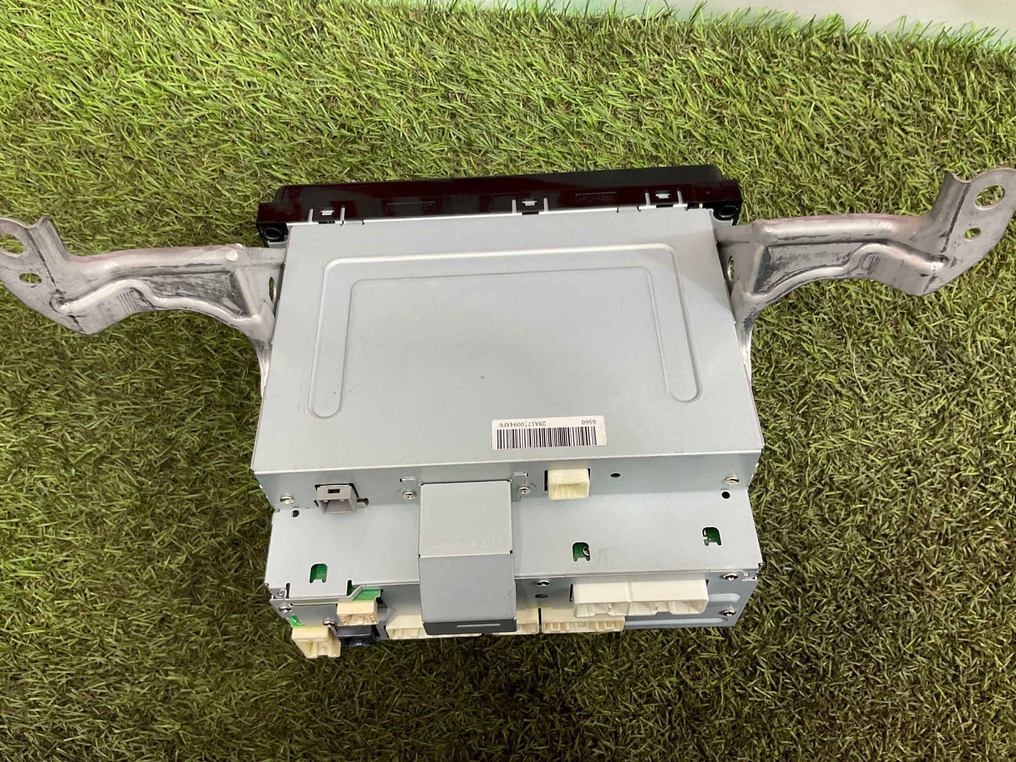 Магнитола Toyota Land Cruiser 200 рестайлинг 2 (2015—2023) 2017, 20000 рублей, Москва