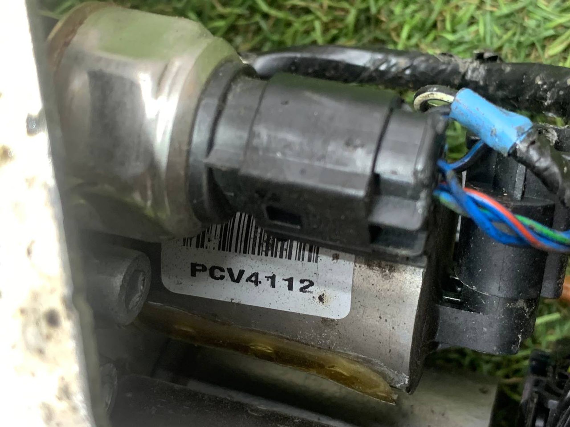 https://ycs.partsauto.market/partsauto-images/thmbs/userImages/h353NjtZg3VDP19b5HMt7LlpbQ93/part/62a60d8b-bd9b-46bf-a9f1-3c8a2831897f_1713192959543.jpg