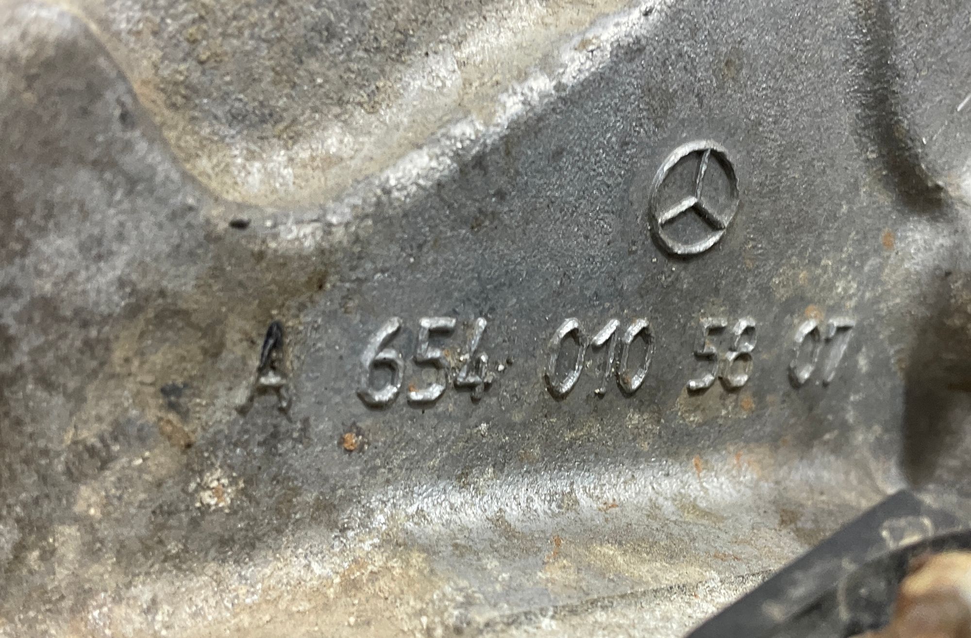 Крышка двигателя Mercedes-Benz C-Класс W205/S205/C205/A205 рестайлинг (2018—2021) 2021, 7000 рублей, Москва