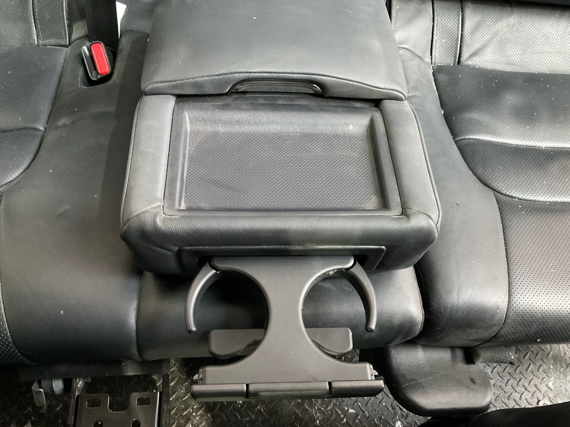 Салон Toyota Land Cruiser 200 рестайлинг 2017, 110000 рублей, Москва