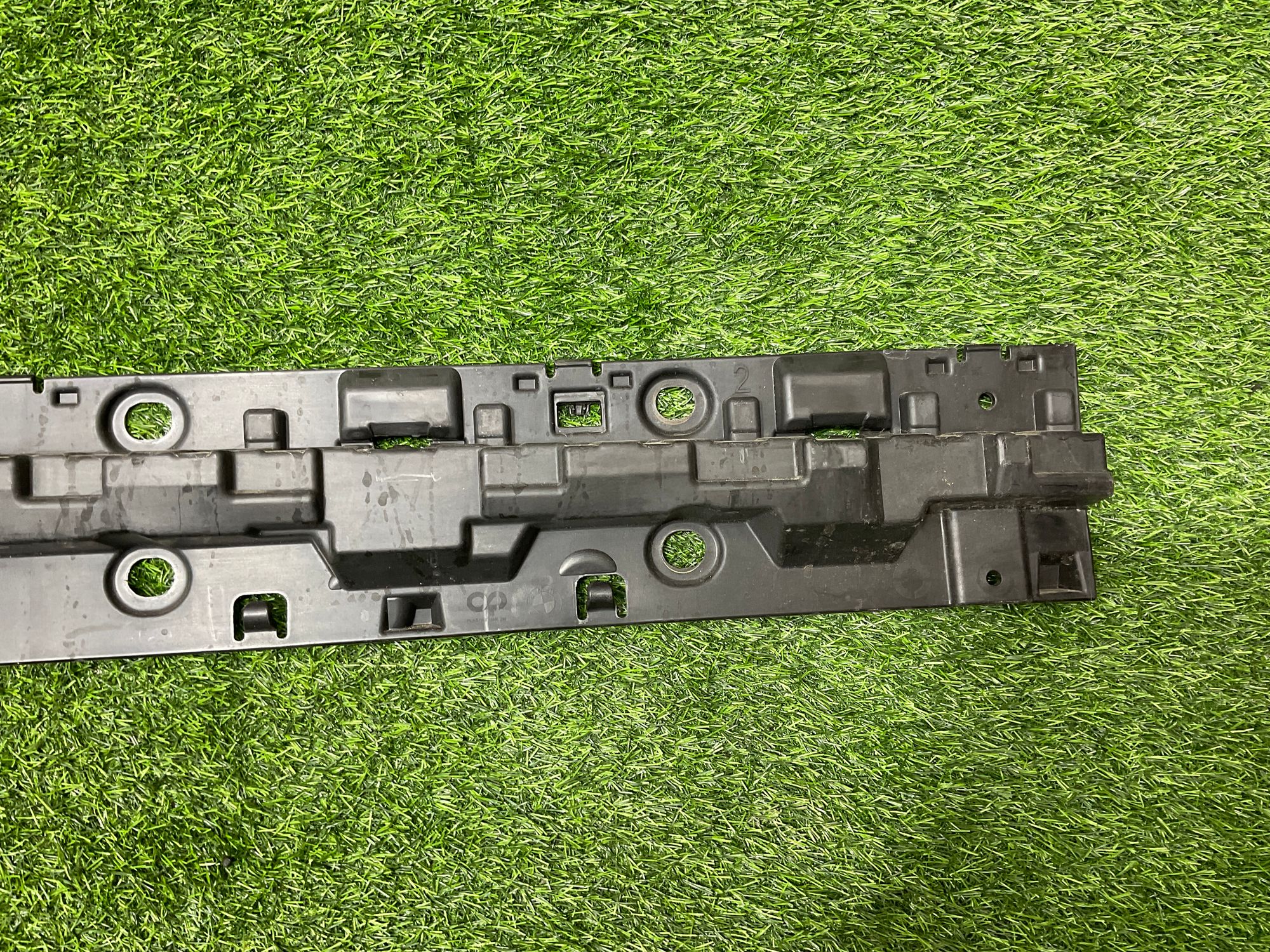 https://ycs.partsauto.market/partsauto-images/thmbs/userImages/h353NjtZg3VDP19b5HMt7LlpbQ93/part/634ed1bd-f305-4f01-9922-cd4640600c42_1735205309449.jpg
