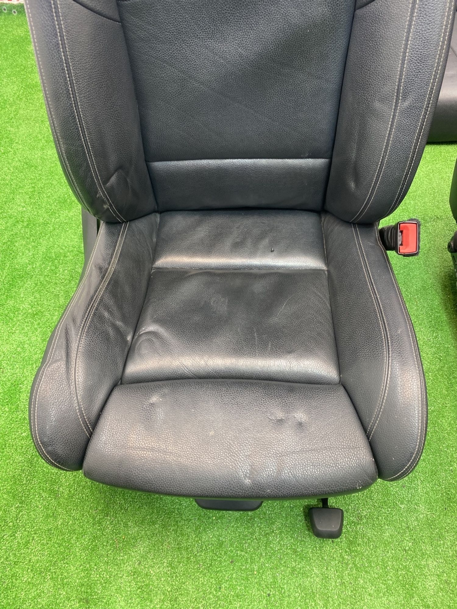 https://ycs.partsauto.market/partsauto-images/thmbs/userImages/h353NjtZg3VDP19b5HMt7LlpbQ93/part/6407dc97-ffb9-432e-86da-a484a3c0316a_1742549245248.jpg