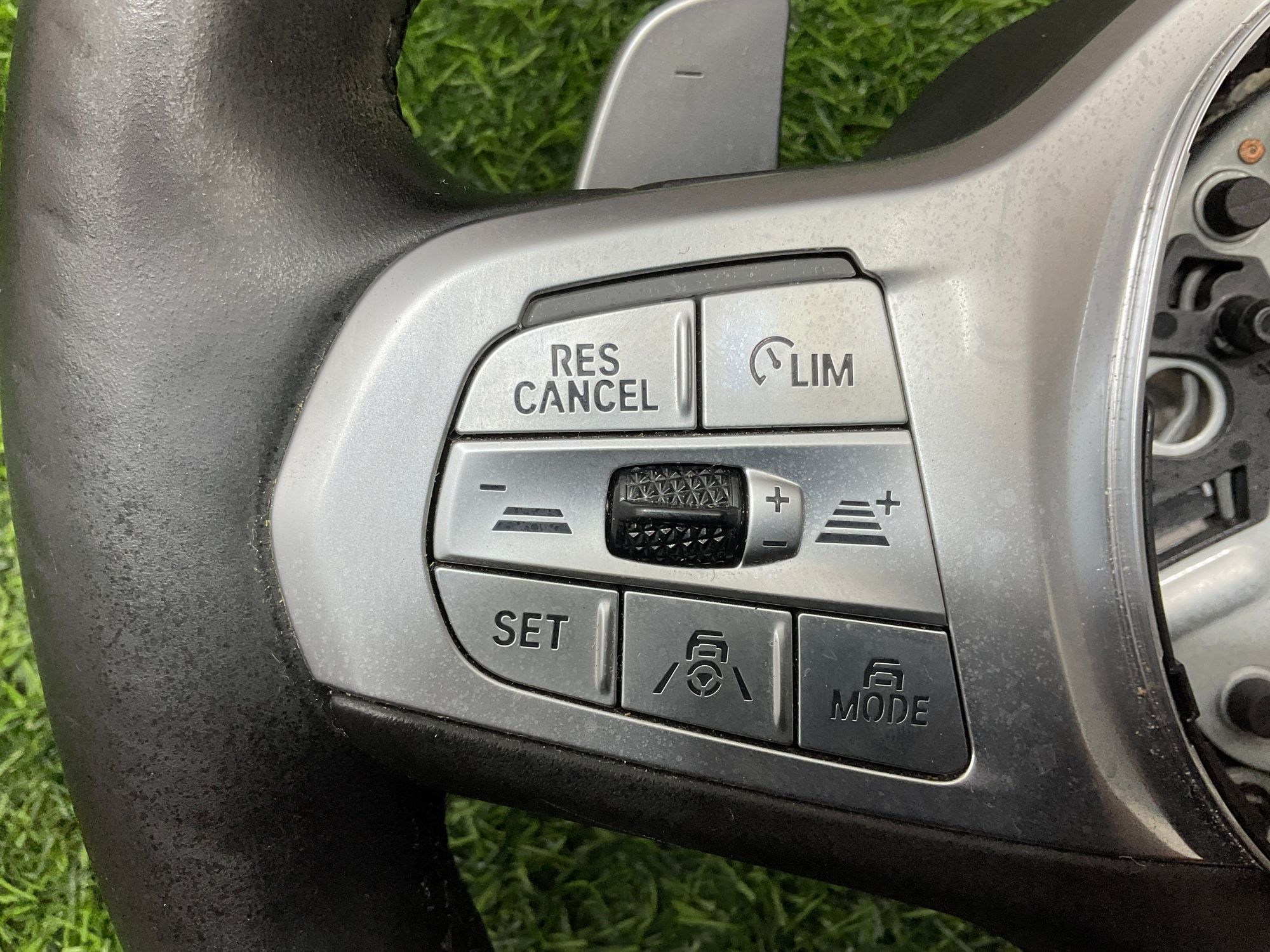 https://ycs.partsauto.market/partsauto-images/thmbs/userImages/h353NjtZg3VDP19b5HMt7LlpbQ93/part/641cc3a9-4556-4794-9311-955bd147e9dd_1735128775922.jpg