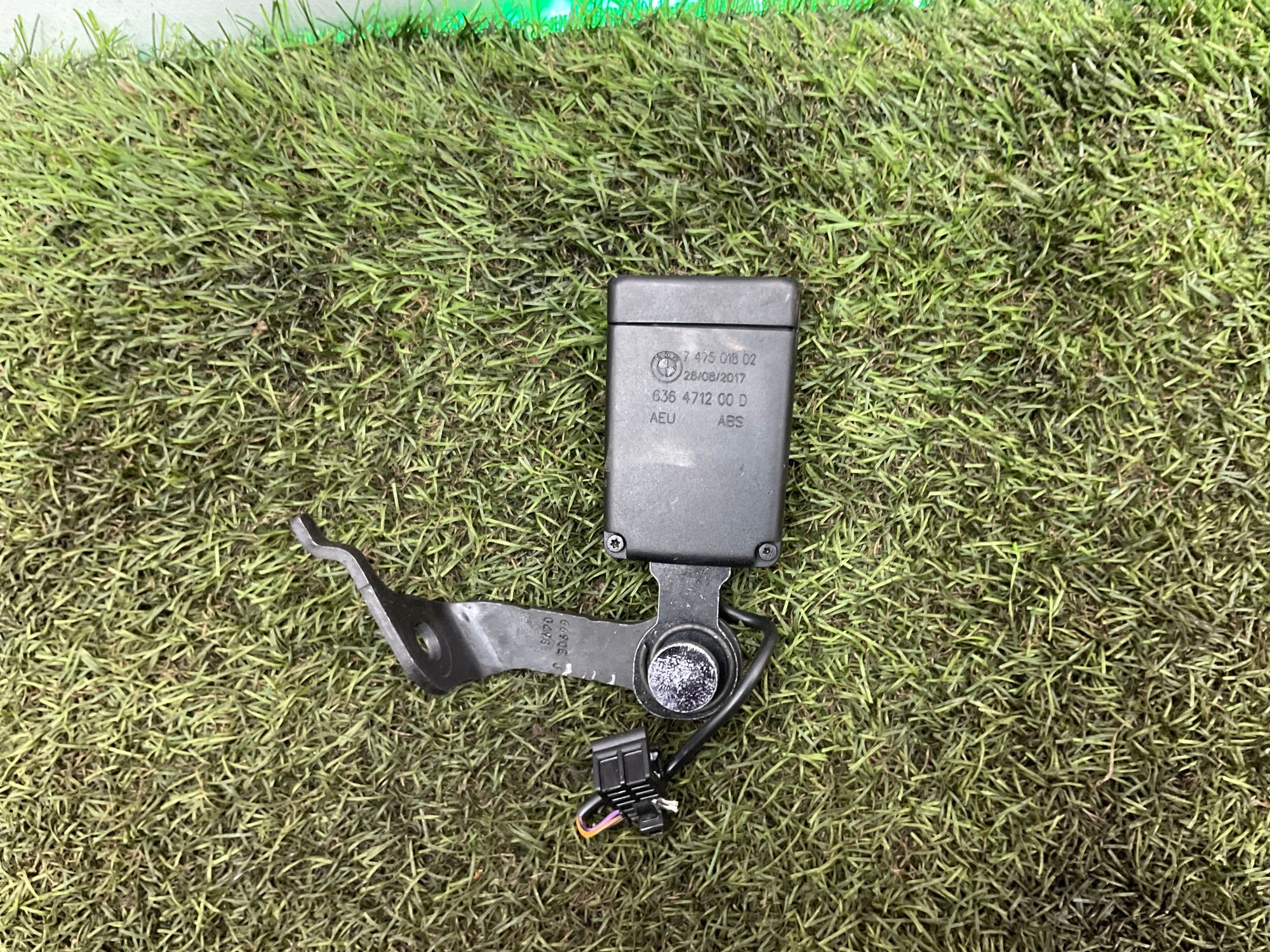 Замок ремня безопасности задний правый BMW 5 F90, 1000 рублей, Москва