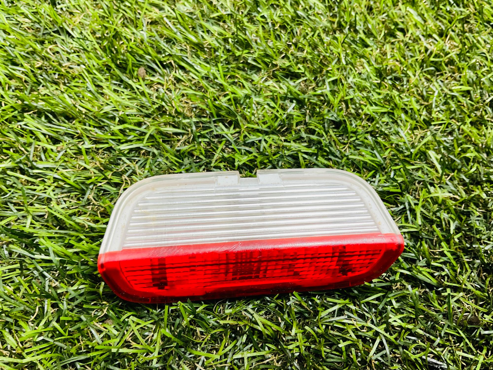 https://ycs.partsauto.market/partsauto-images/thmbs/userImages/h353NjtZg3VDP19b5HMt7LlpbQ93/part/644589fd-1d69-46c1-ac3f-6c9d30091eee_1787322891264.jpg