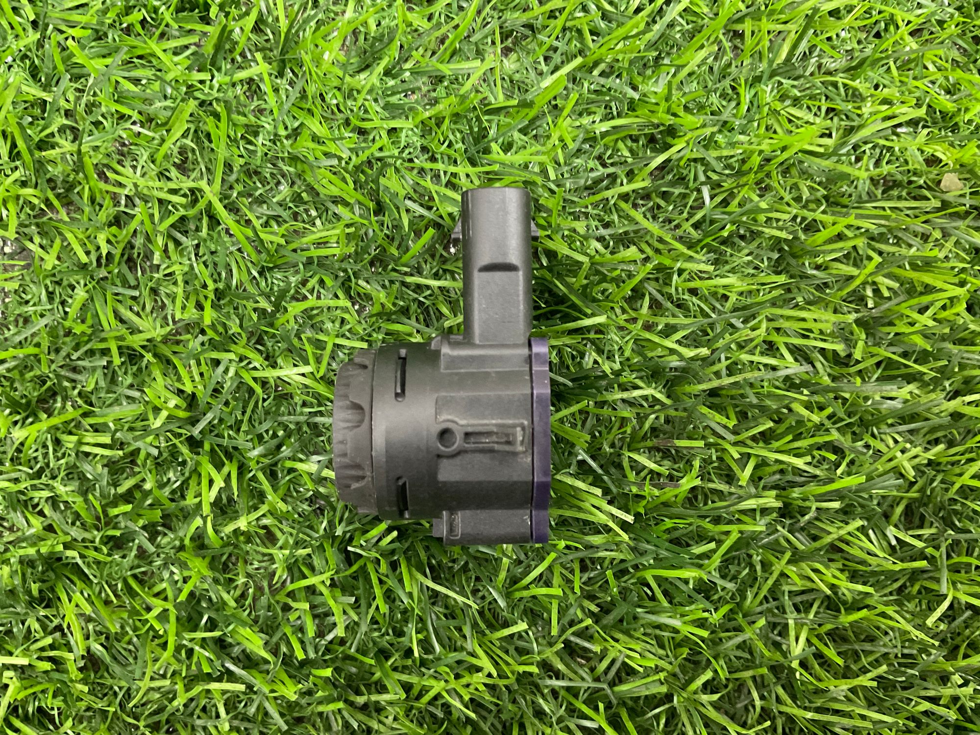https://ycs.partsauto.market/partsauto-images/thmbs/userImages/h353NjtZg3VDP19b5HMt7LlpbQ93/part/6473e78e-6045-44b5-8f4b-844f0acafa3d_1740660338913.jpg