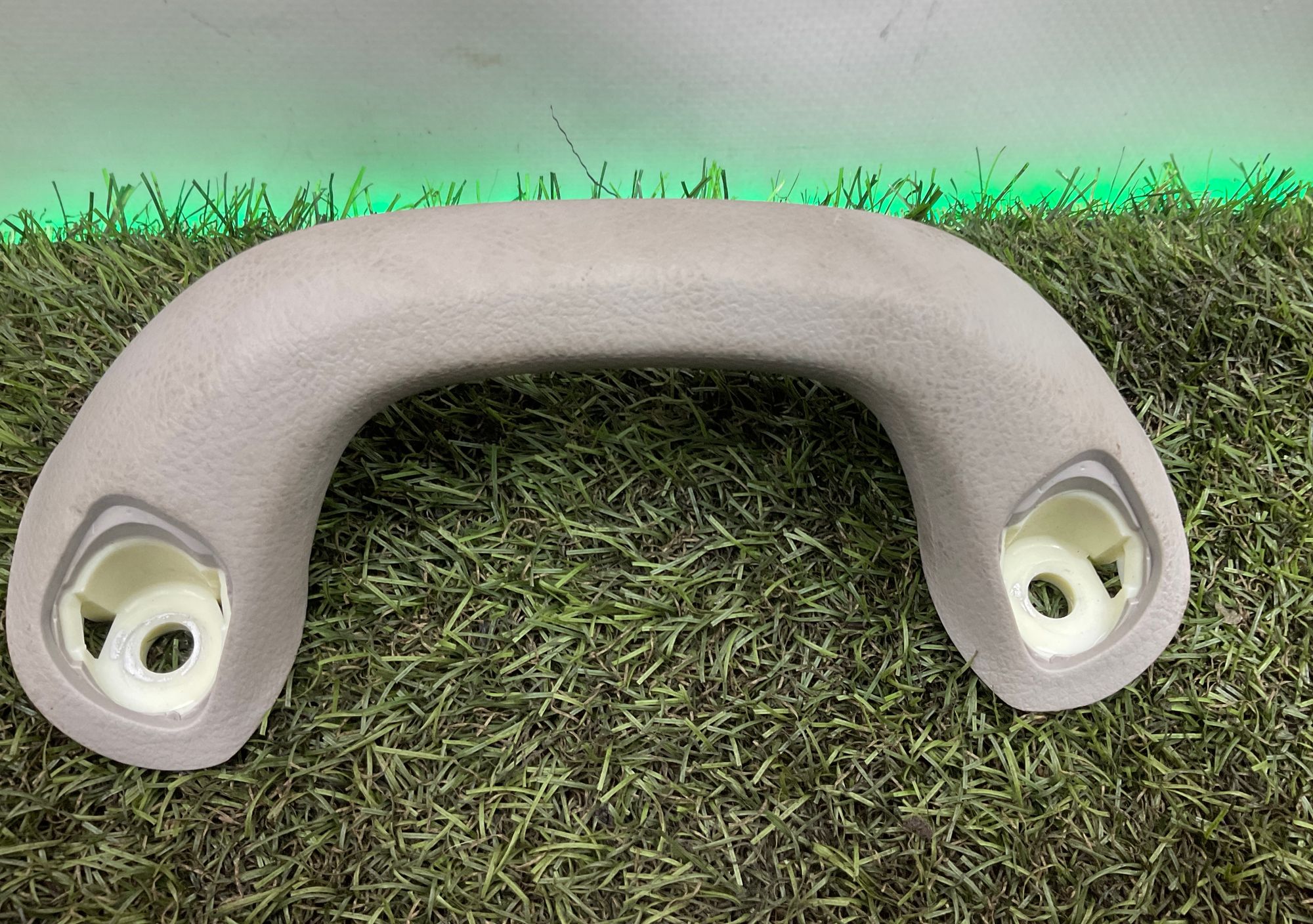 Поручень салона передний Toyota Land Cruiser 200 рестайлинг 2 (2015—2023) 2017, 1000 рублей, Москва