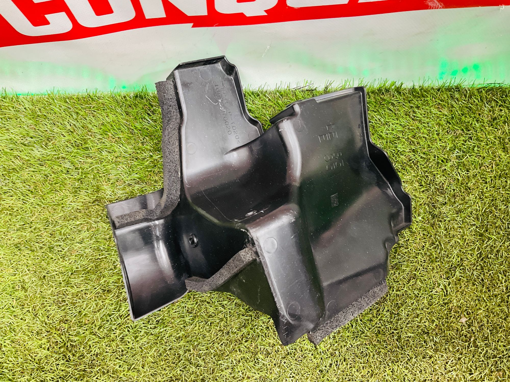 https://ycs.partsauto.market/partsauto-images/thmbs/userImages/h353NjtZg3VDP19b5HMt7LlpbQ93/part/64fd8ce9-c92b-447e-badd-2aea384bf5f3_1779720641831.jpg