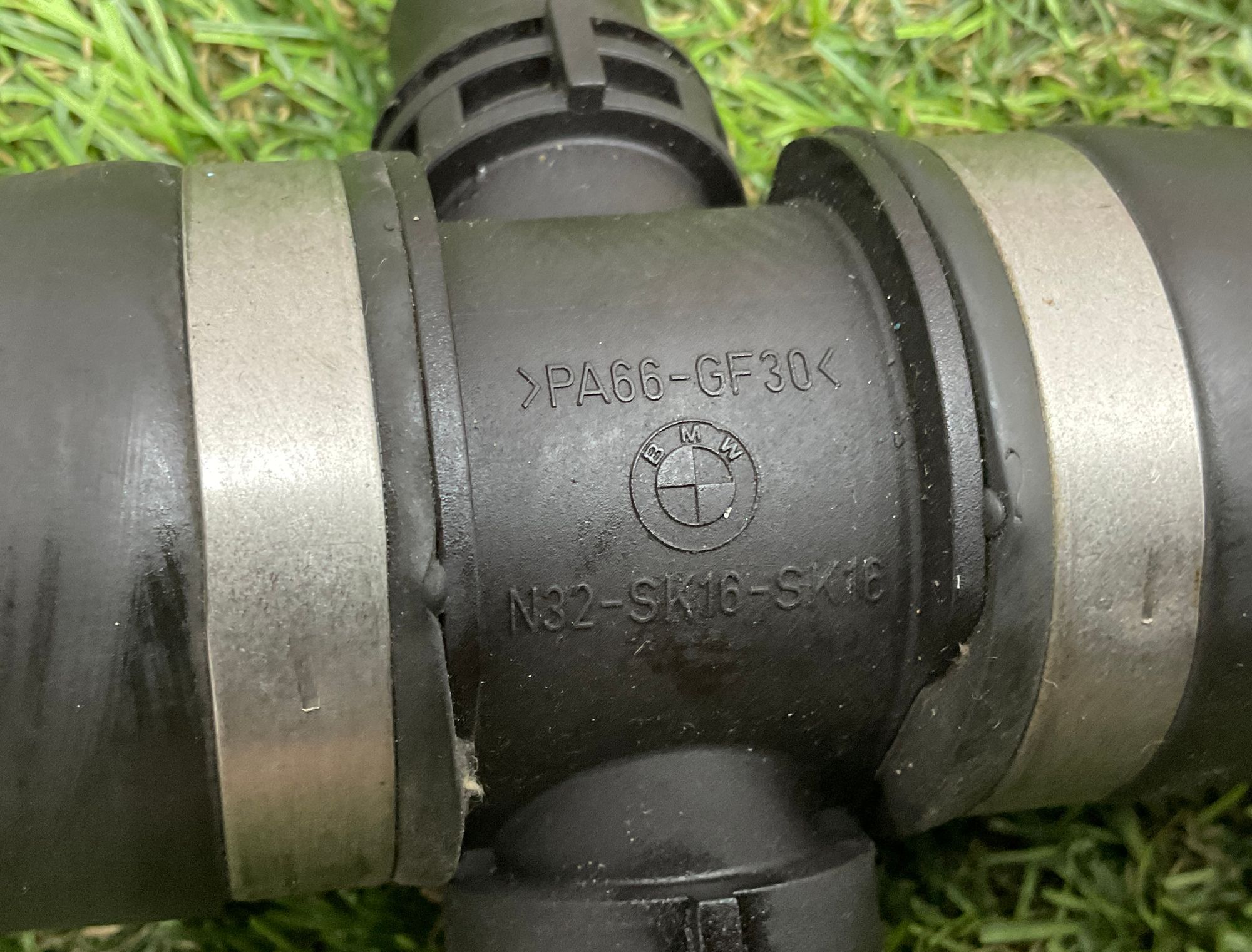 Патрубок системы охлаждения BMW 5 серия, F10/F11/F07 рестайлинг, 1000 рублей, Москва