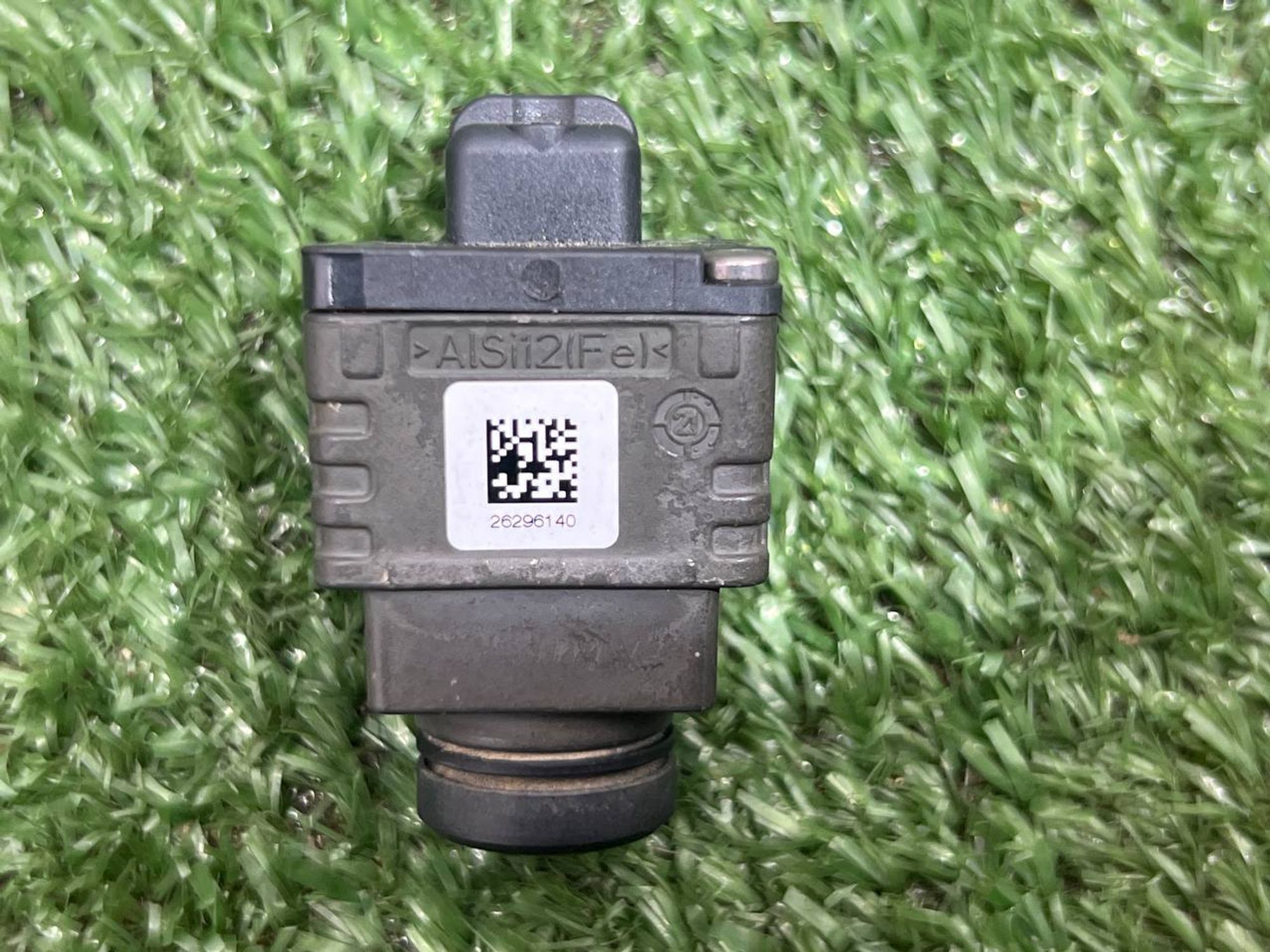 https://ycs.partsauto.market/partsauto-images/thmbs/userImages/h353NjtZg3VDP19b5HMt7LlpbQ93/part/65d9f563-b046-416c-aec3-0a81fb03e971_1730813120552.jpg