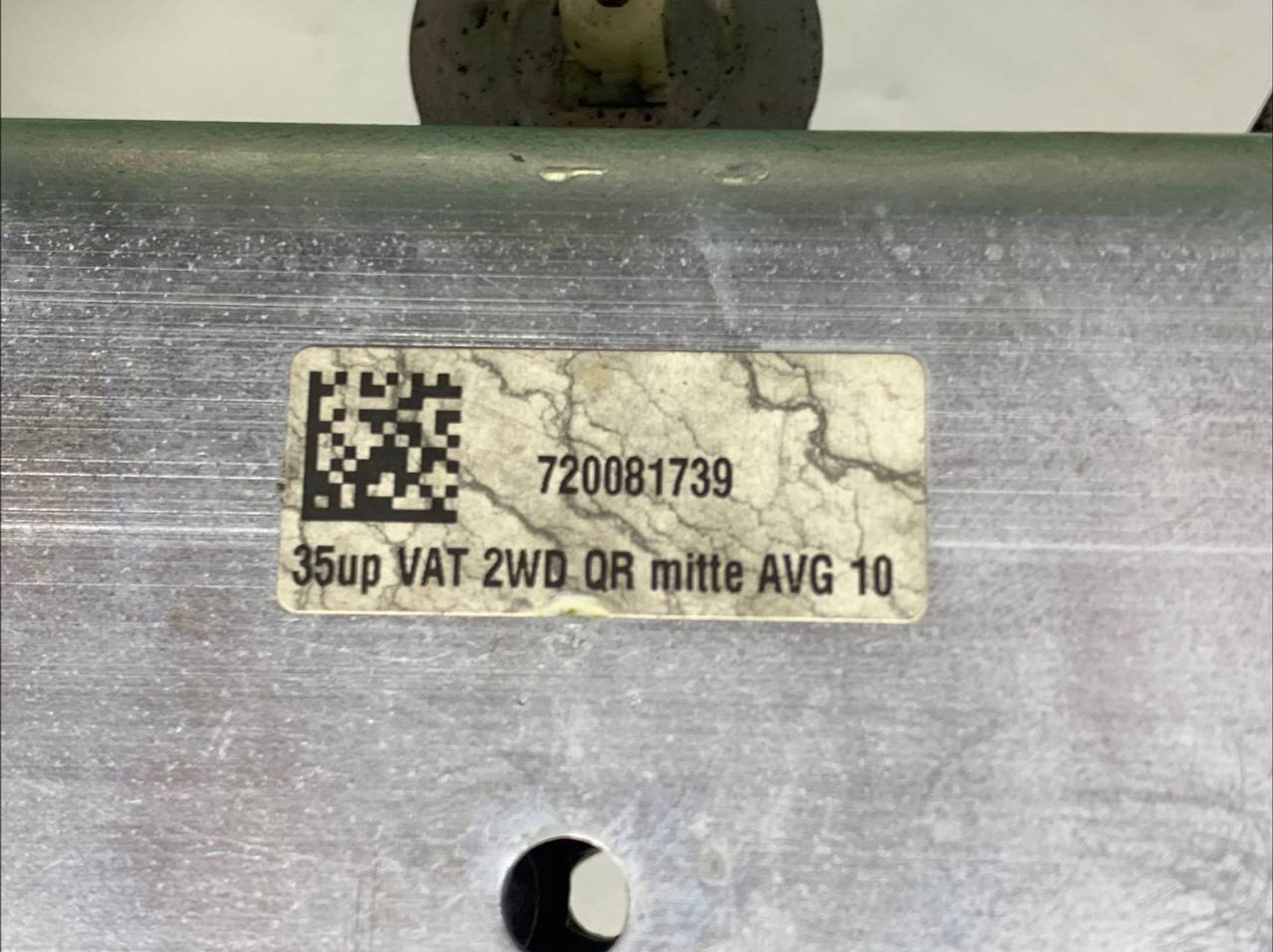 https://ycs.partsauto.market/partsauto-images/thmbs/userImages/h353NjtZg3VDP19b5HMt7LlpbQ93/part/6695935a-37f2-42b1-ae0b-5eb0e1f2f1b5_1732629064020.jpg
