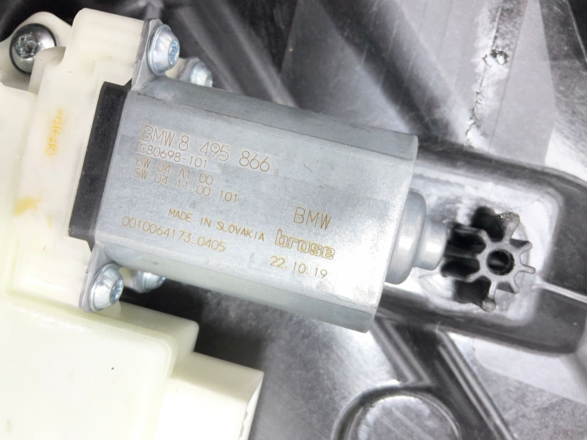 https://ycs.partsauto.market/partsauto-images/thmbs/userImages/h353NjtZg3VDP19b5HMt7LlpbQ93/part/66977651-3e0a-4d47-8e46-55140159ff09_1781342672701.jpg