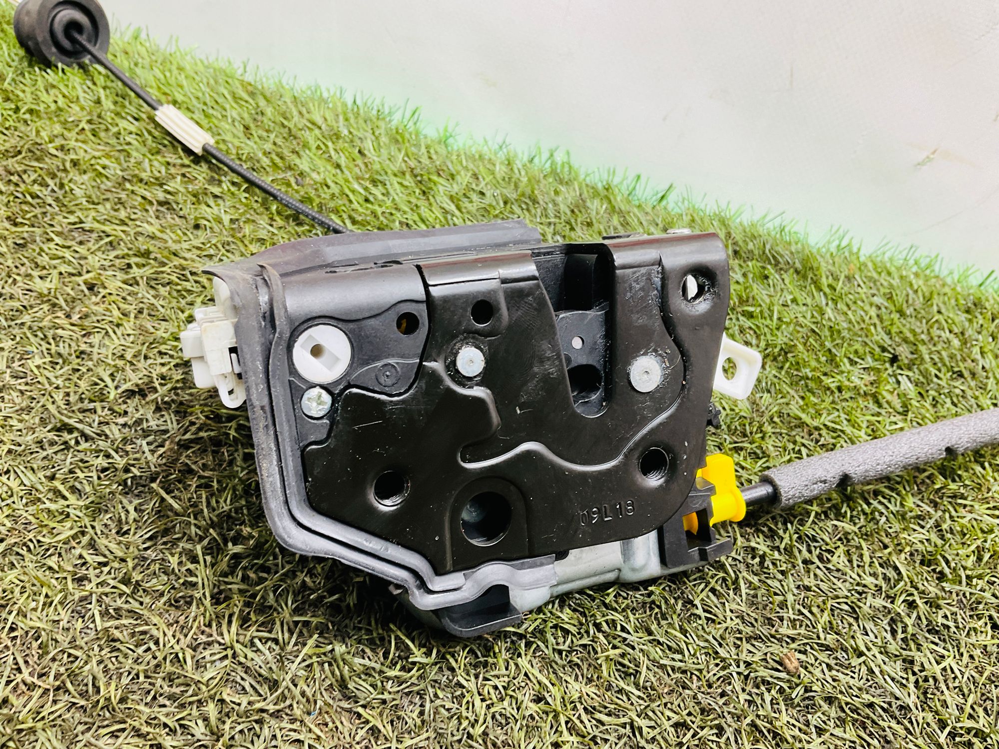 Замок двери левой передней Porsche 911 GT3 991 Рестайлинг 2018, 10000 рублей, Москва