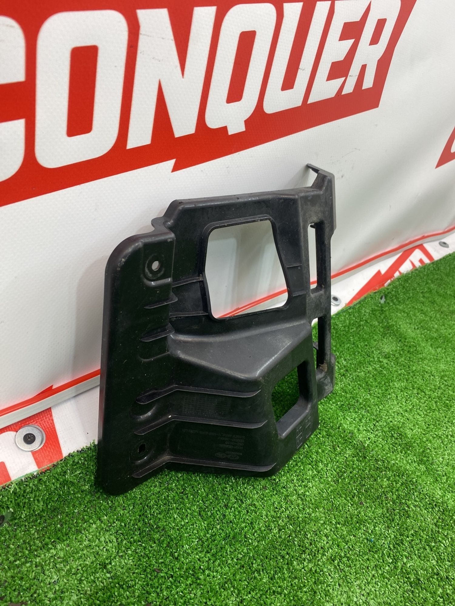 https://ycs.partsauto.market/partsauto-images/thmbs/userImages/h353NjtZg3VDP19b5HMt7LlpbQ93/part/68862332-5e60-4253-bba0-f6d794716f6a_1741865245055.jpg