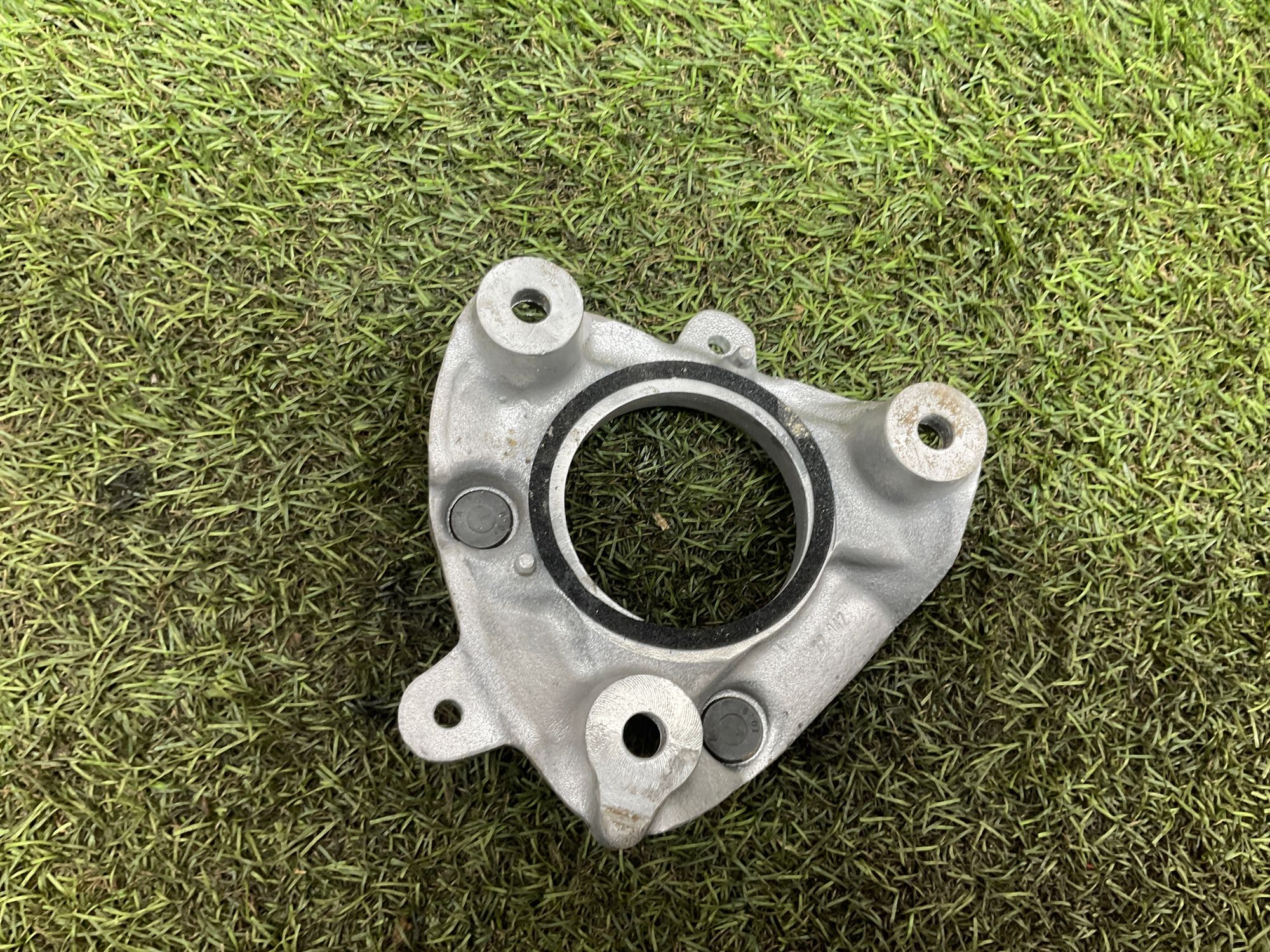 Опора амортизатора правая BMW X3 M F97 рестайлинг 2022, 5000 рублей, Москва